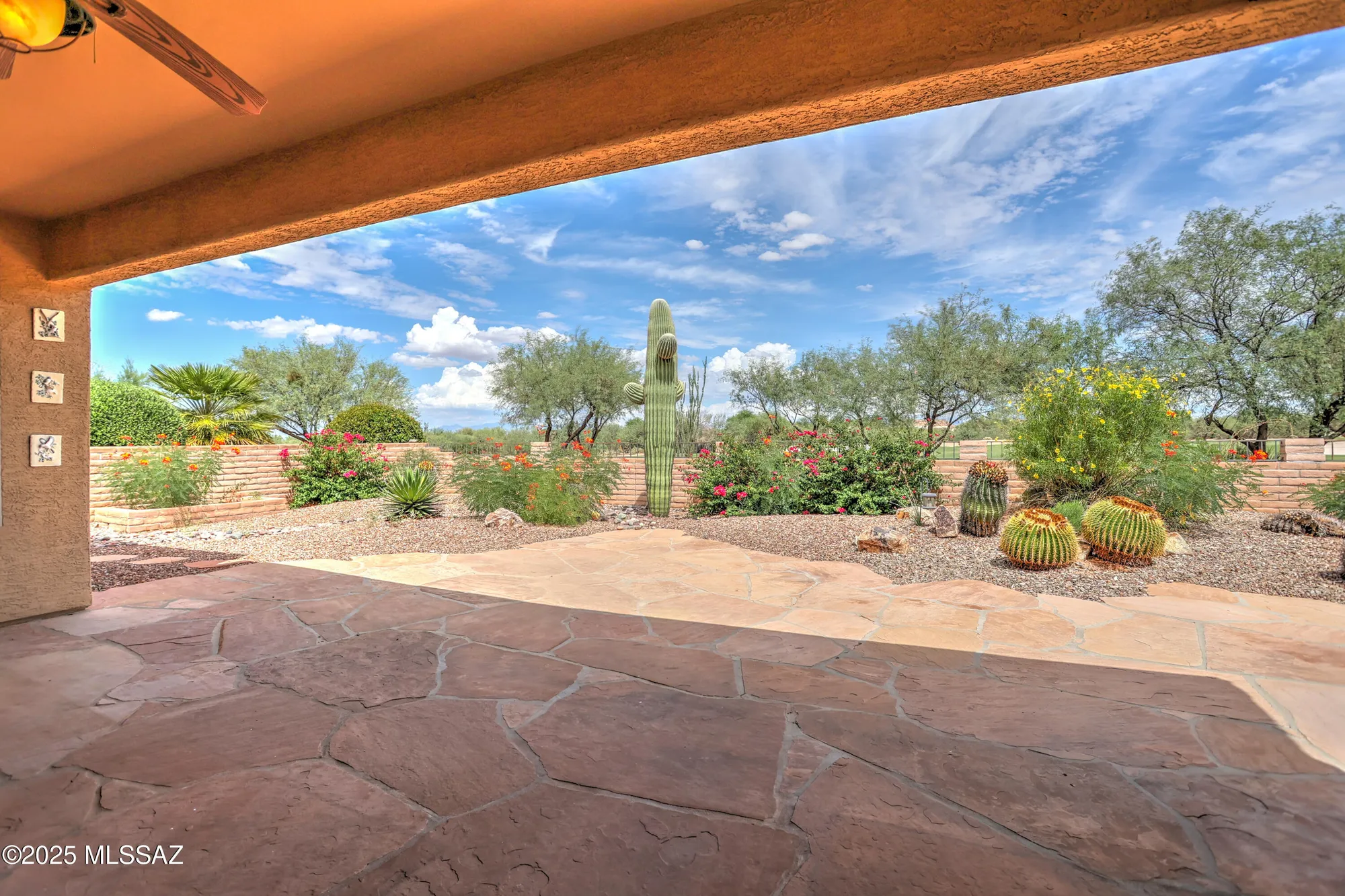 Property Slideshow image 30 of 41 | 2303 e desert pueblo pass, Green Valley, AZ, 85614