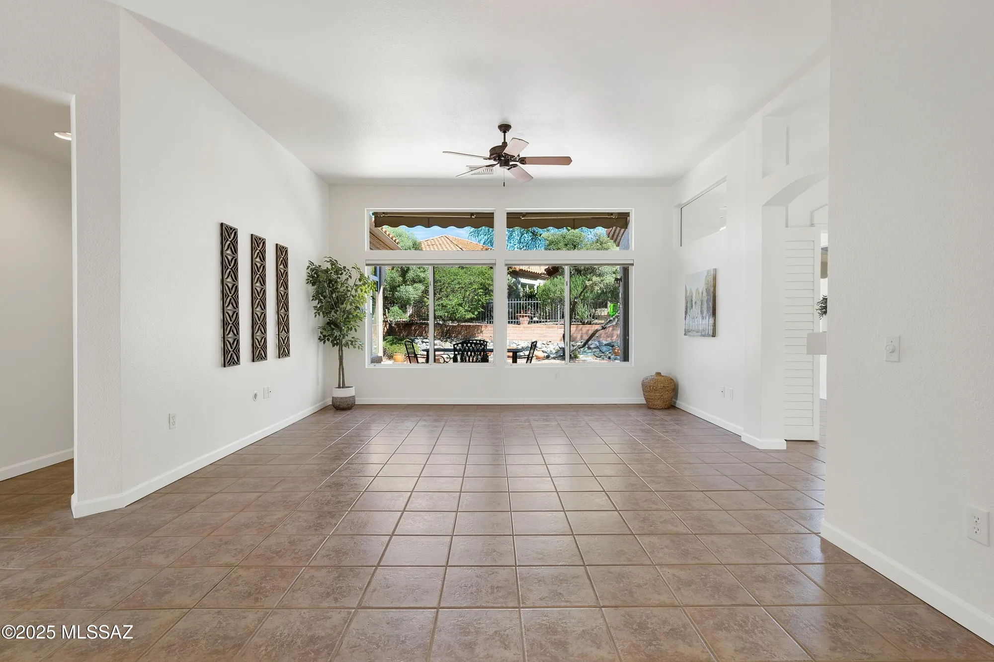 Property Slideshow image 10 of 41 | 2199 e jonquil st, Oro Valley, AZ, 85755