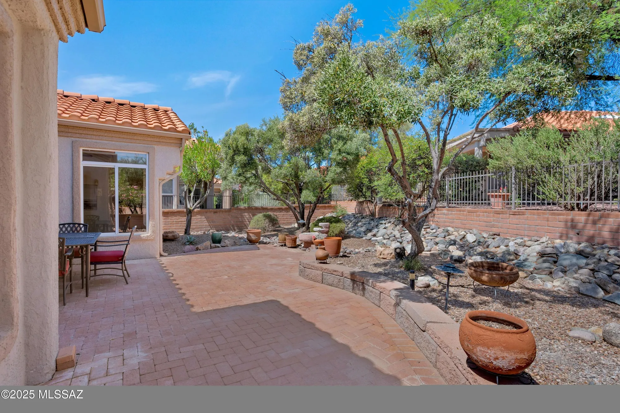 Property Slideshow image 2 of 41 | 2199 e jonquil st, Oro Valley, AZ, 85755
