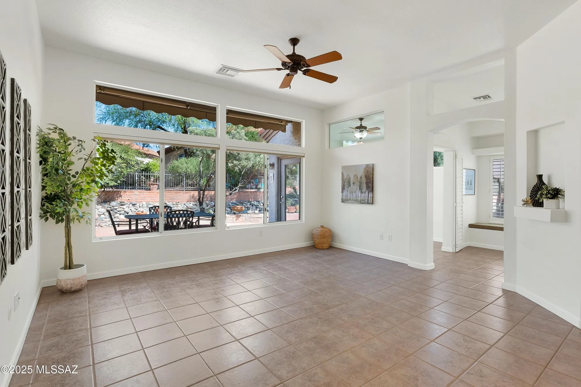 Property Slideshow image 8 of 41 | 2199 e jonquil st, Oro Valley, AZ, 85755