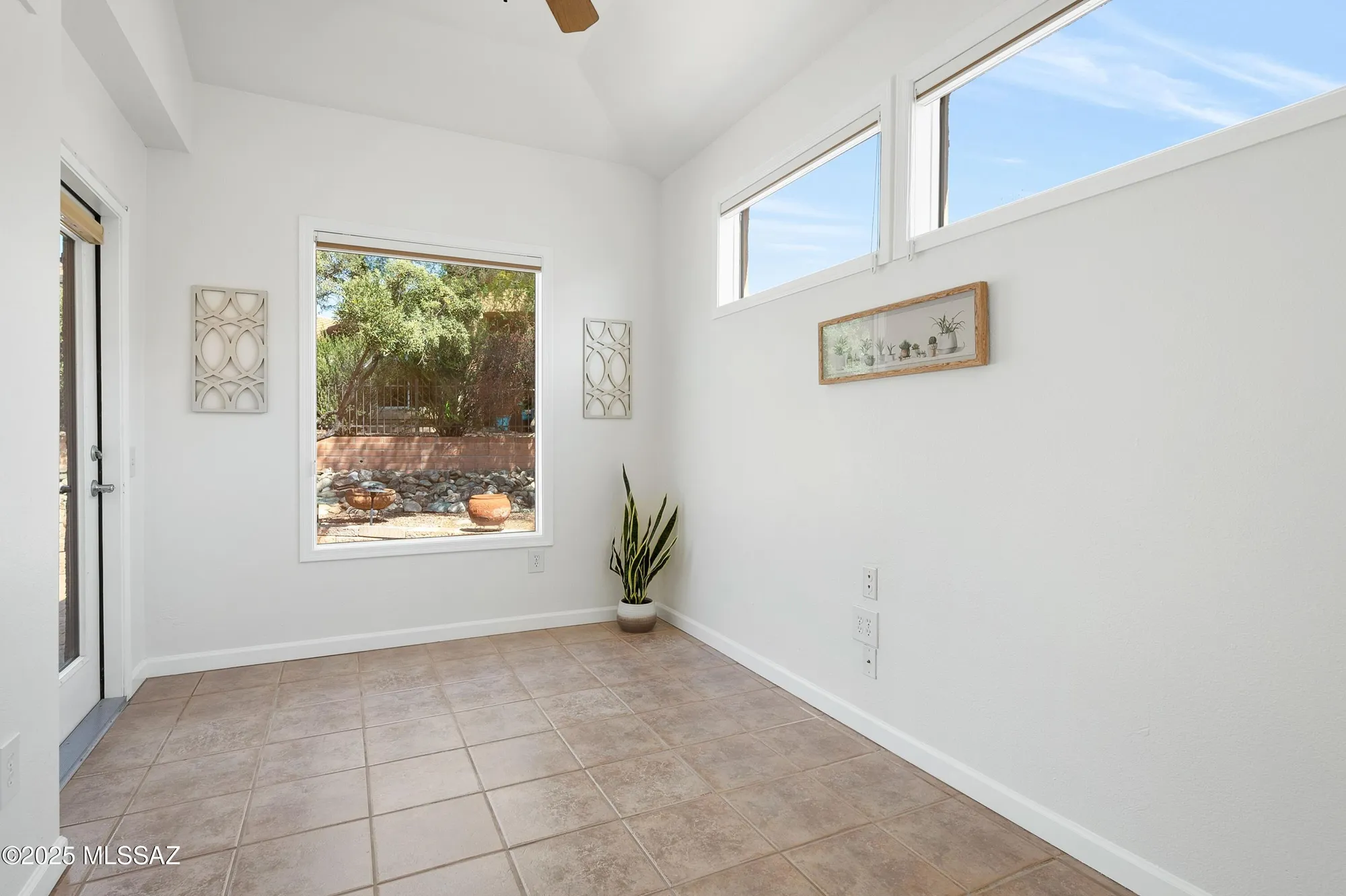 Property Slideshow image 18 of 41 | 2199 e jonquil st, Oro Valley, AZ, 85755
