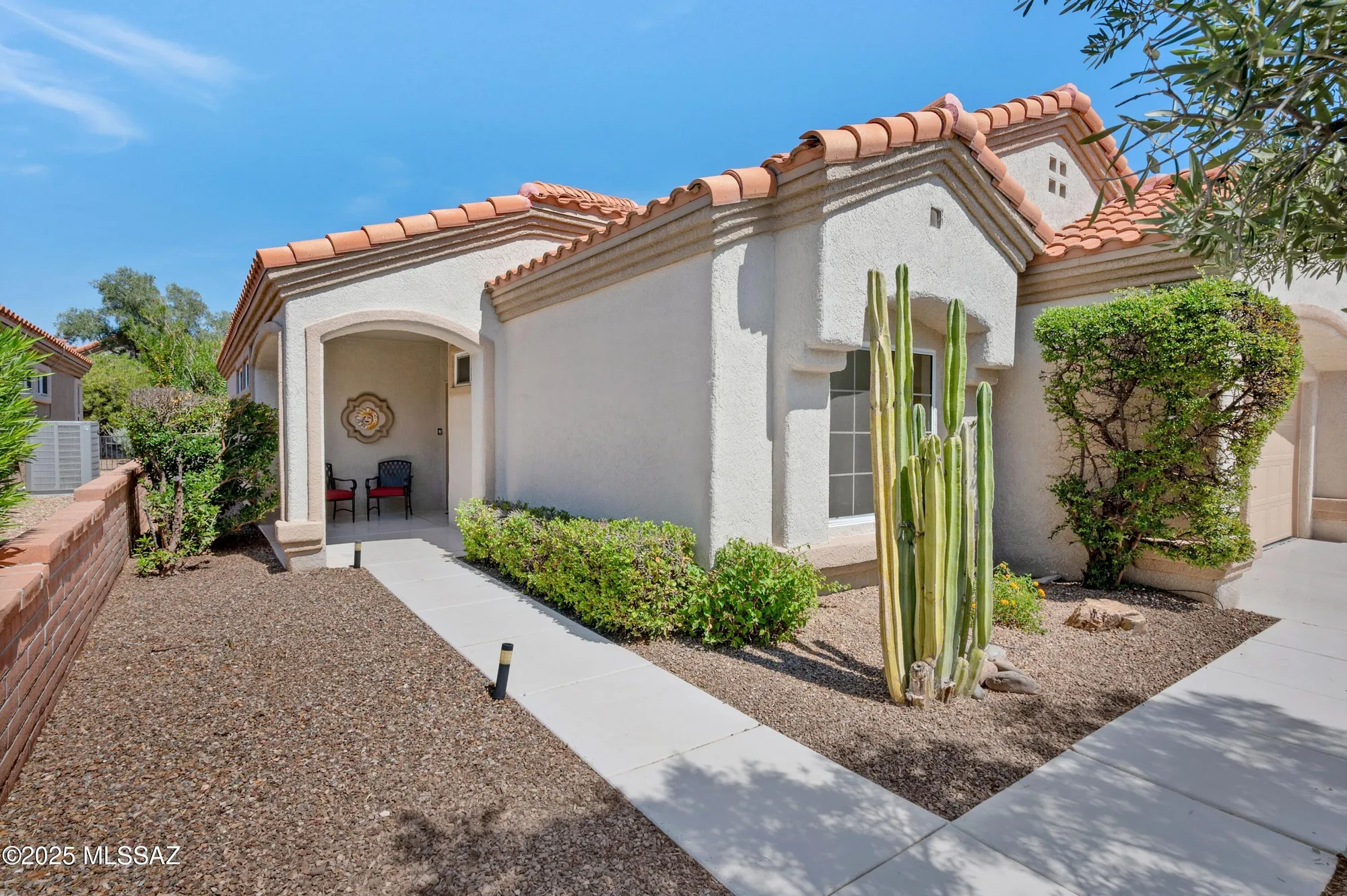 Property Slideshow image 5 of 41 | 2199 e jonquil st, Oro Valley, AZ, 85755