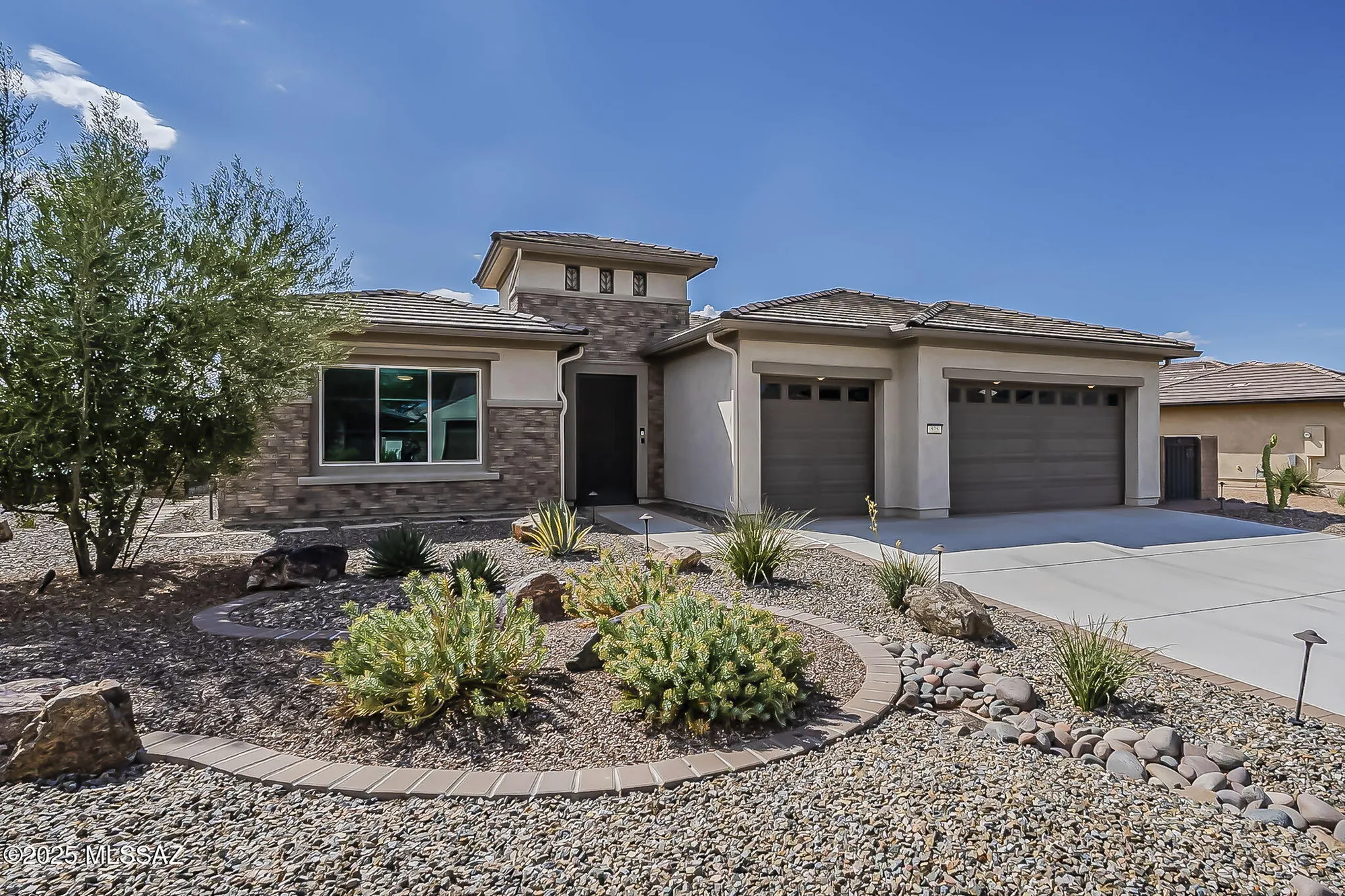 Property Slideshow image 1 of 52 | 525 n sonoma vista dr, Green Valley, AZ, 85614