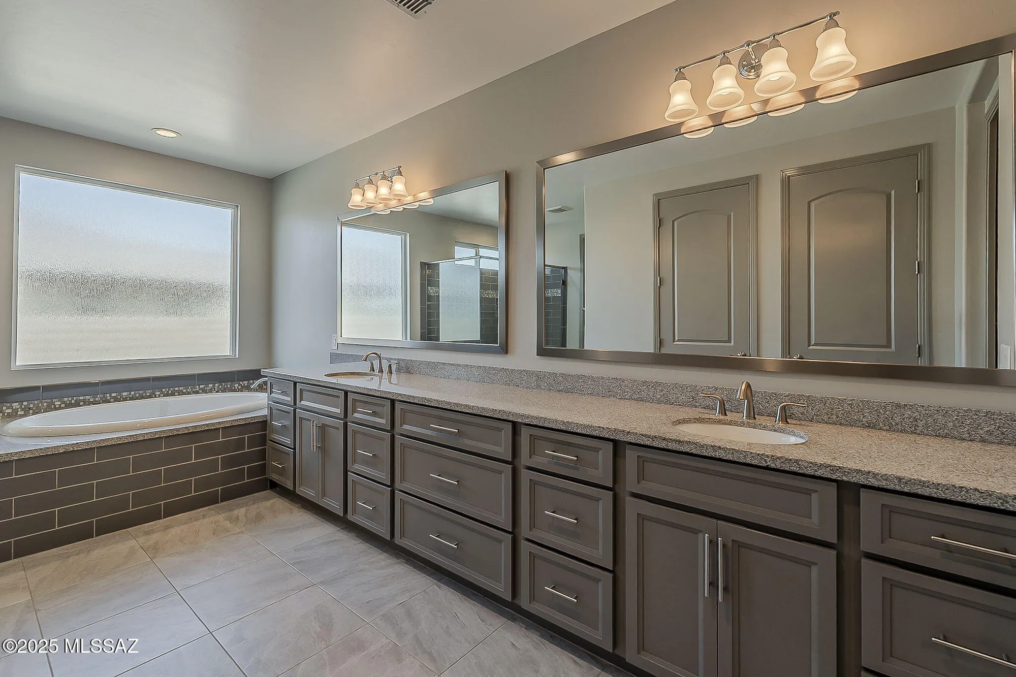 Property Slideshow image 27 of 52 | 525 n sonoma vista dr, Green Valley, AZ, 85614