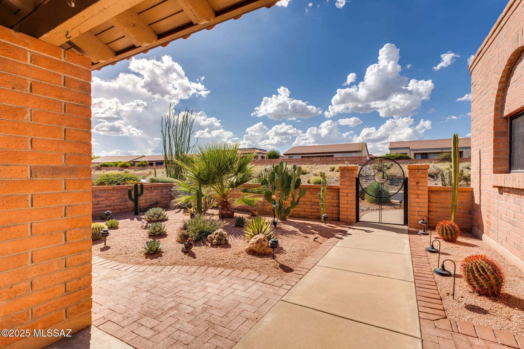 Property Slideshow image 2 of 50 | 4947 s harvest moon dr, Green Valley, AZ, 85622