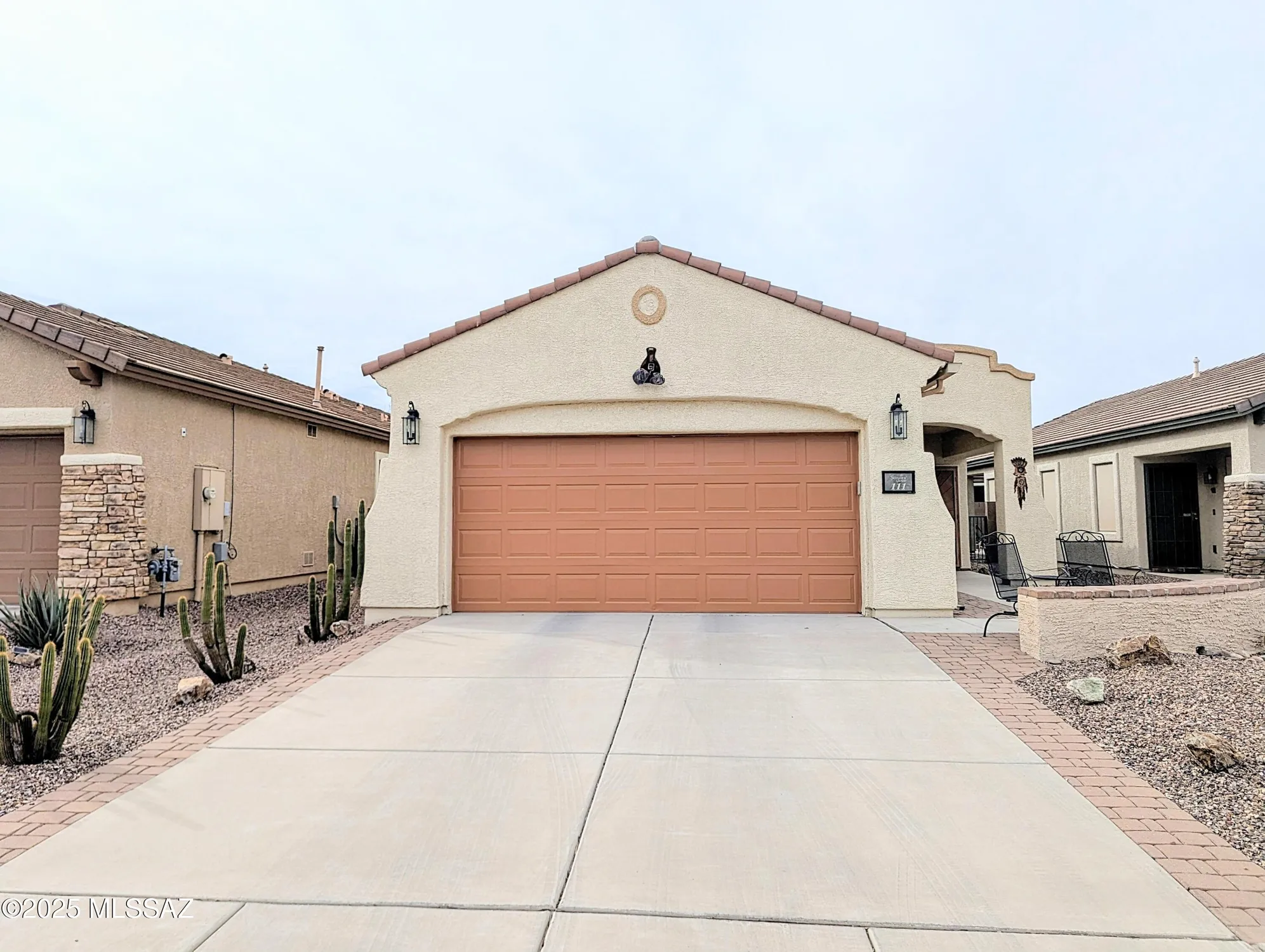 Property Slideshow image 1 of 50 | 111 w calle moncayo, Sahuarita, AZ, 85629