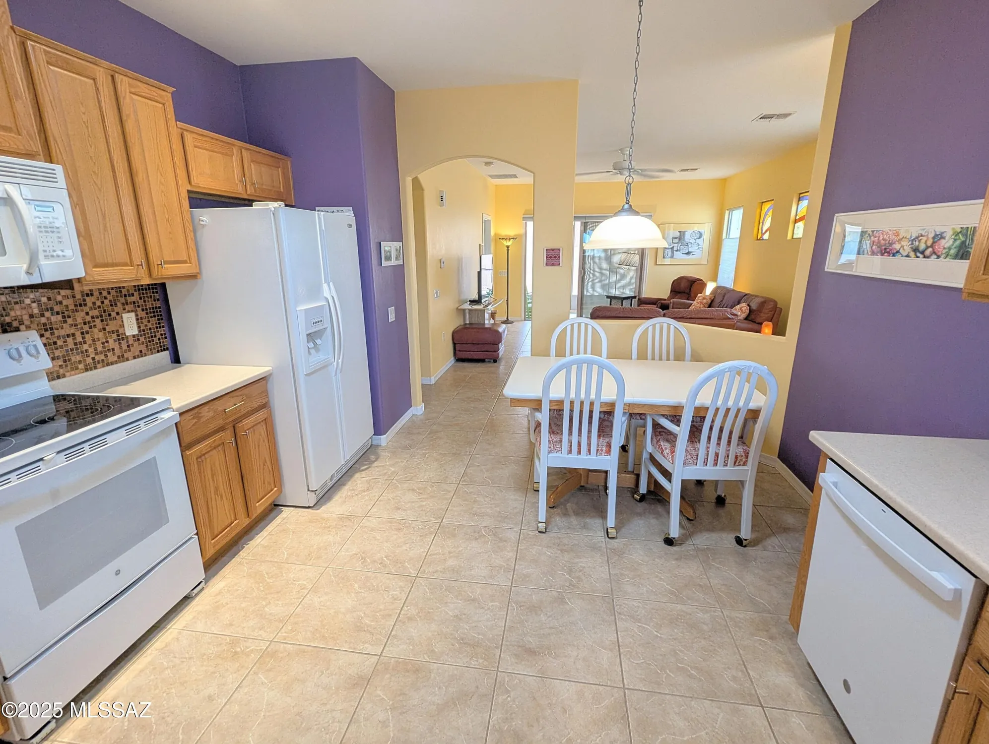 Property Slideshow image 15 of 50 | 111 w calle moncayo, Sahuarita, AZ, 85629