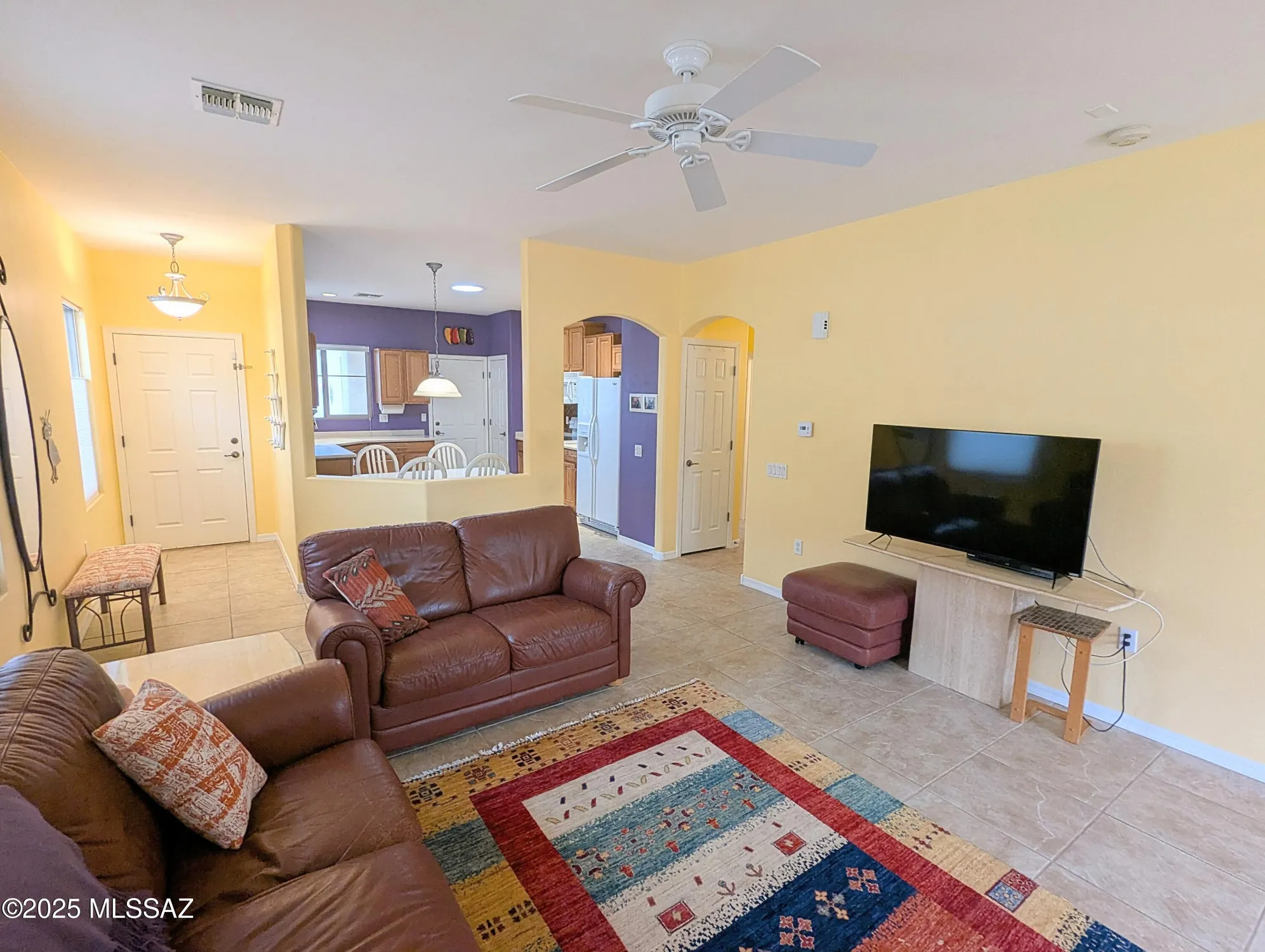 Property Slideshow image 8 of 50 | 111 w calle moncayo, Sahuarita, AZ, 85629