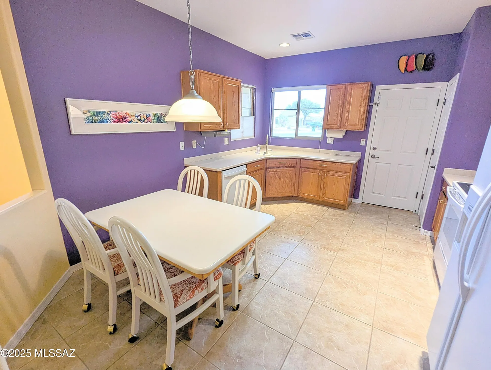 Property Slideshow image 13 of 50 | 111 w calle moncayo, Sahuarita, AZ, 85629