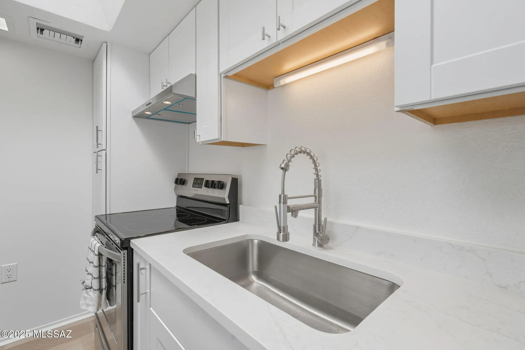 Property Slideshow image 17 of 34 | 1759 w dalehaven cir, Tucson, AZ, 85704