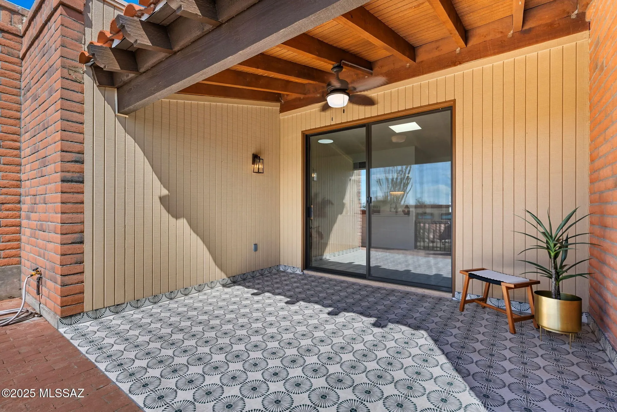 Property Slideshow image 4 of 34 | 1759 w dalehaven cir, Tucson, AZ, 85704