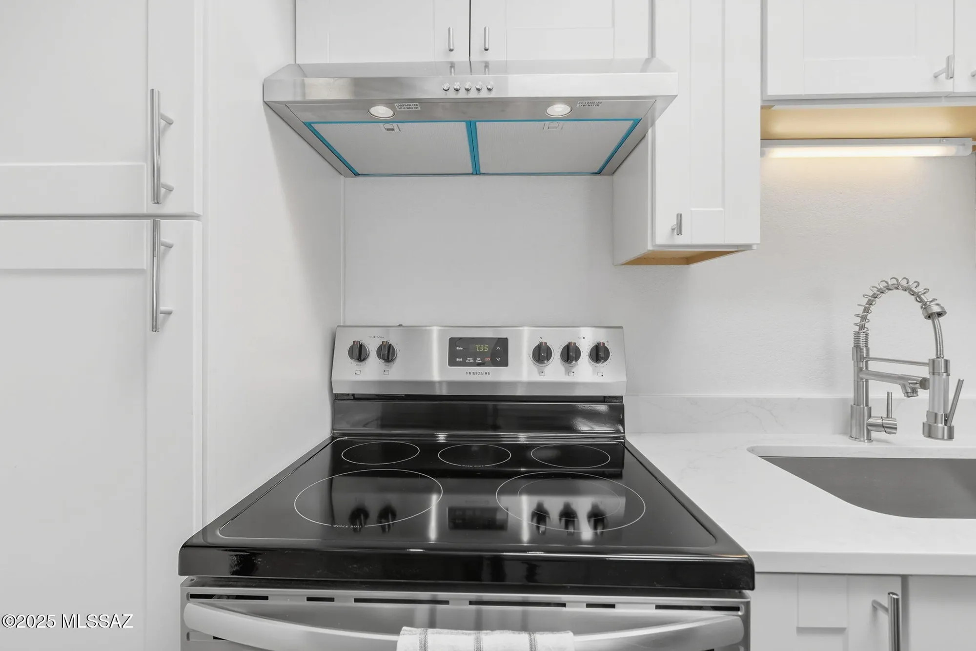 Property Slideshow image 16 of 34 | 1759 w dalehaven cir, Tucson, AZ, 85704