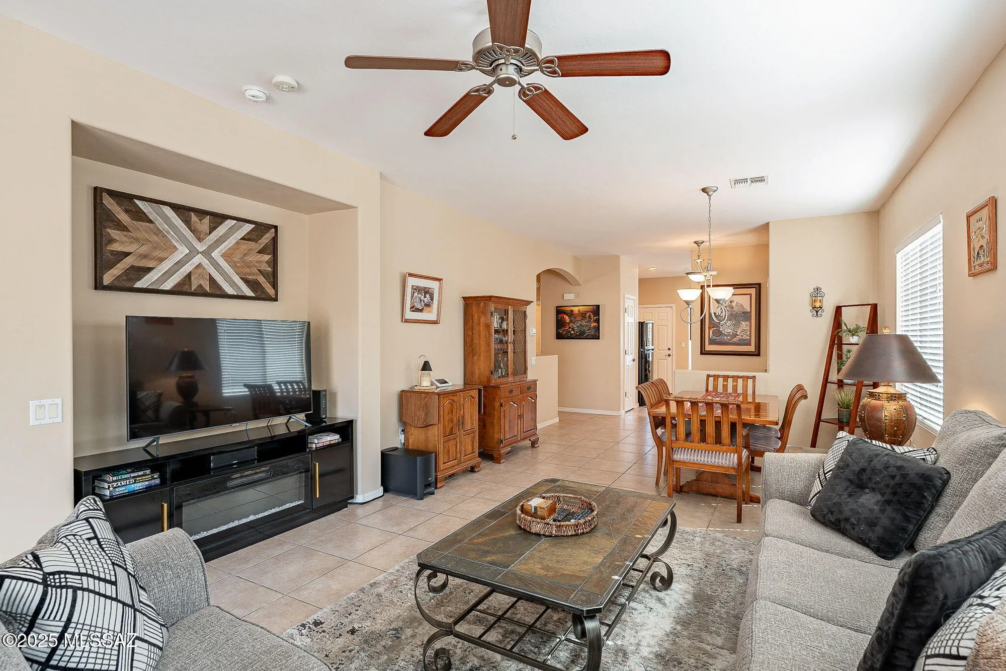 Property Slideshow image 9 of 45 | 444 w calle media luz, Sahuarita, AZ, 85629
