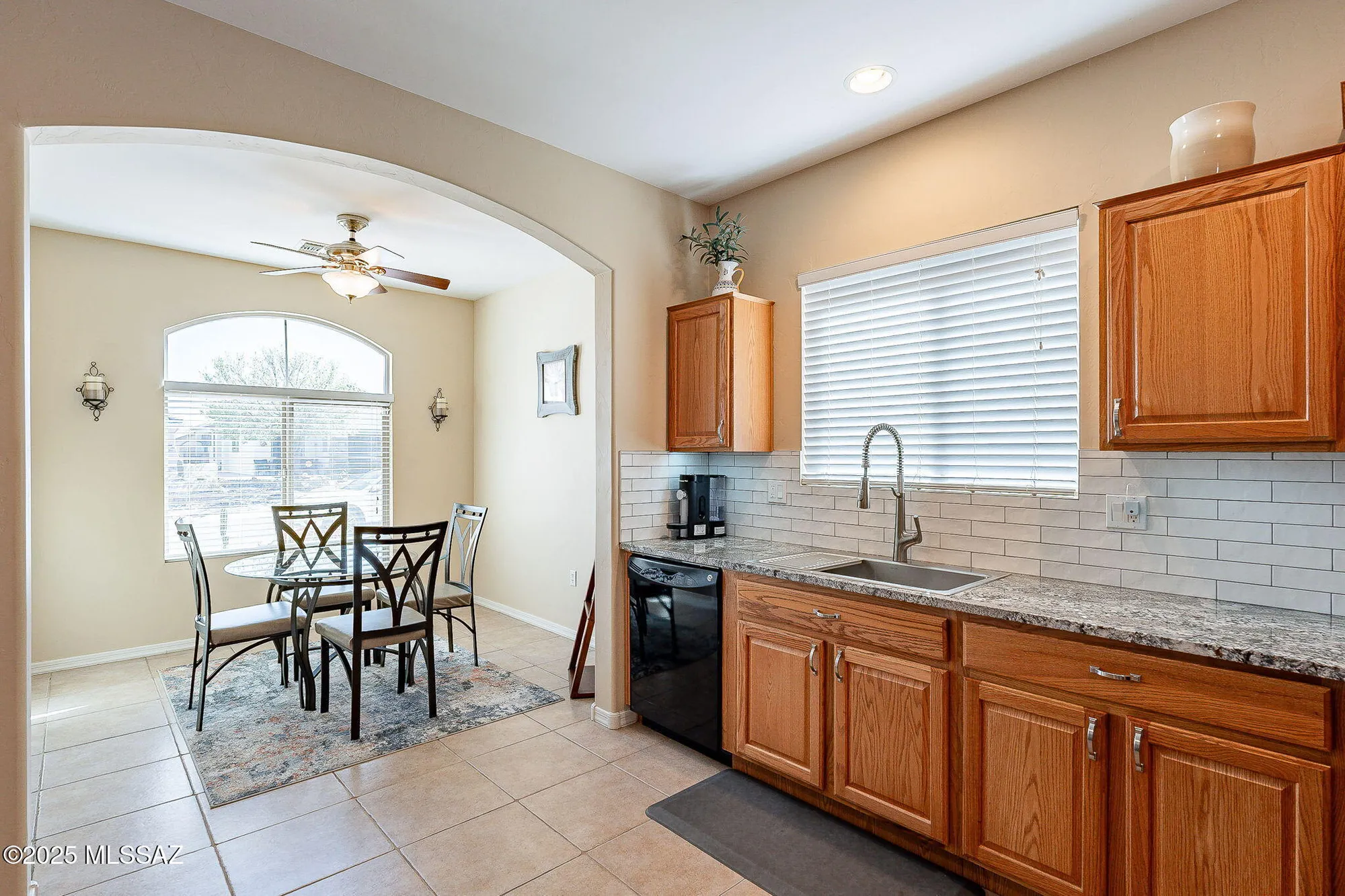 Property Slideshow image 14 of 45 | 444 w calle media luz, Sahuarita, AZ, 85629