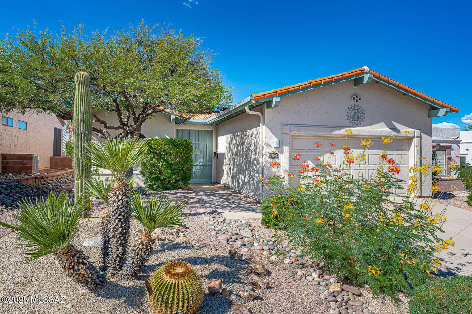Property Slideshow image 2 of 44 | 830 w ashworth rd, Green Valley, AZ, 85614
