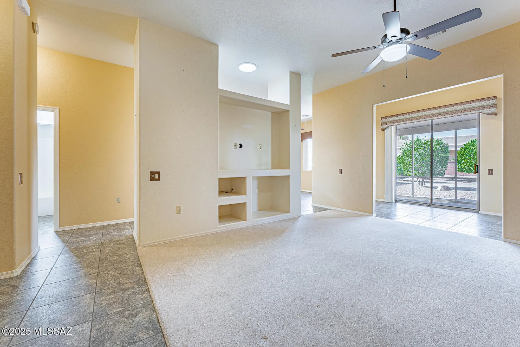 Property Slideshow image 7 of 44 | 830 w ashworth rd, Green Valley, AZ, 85614