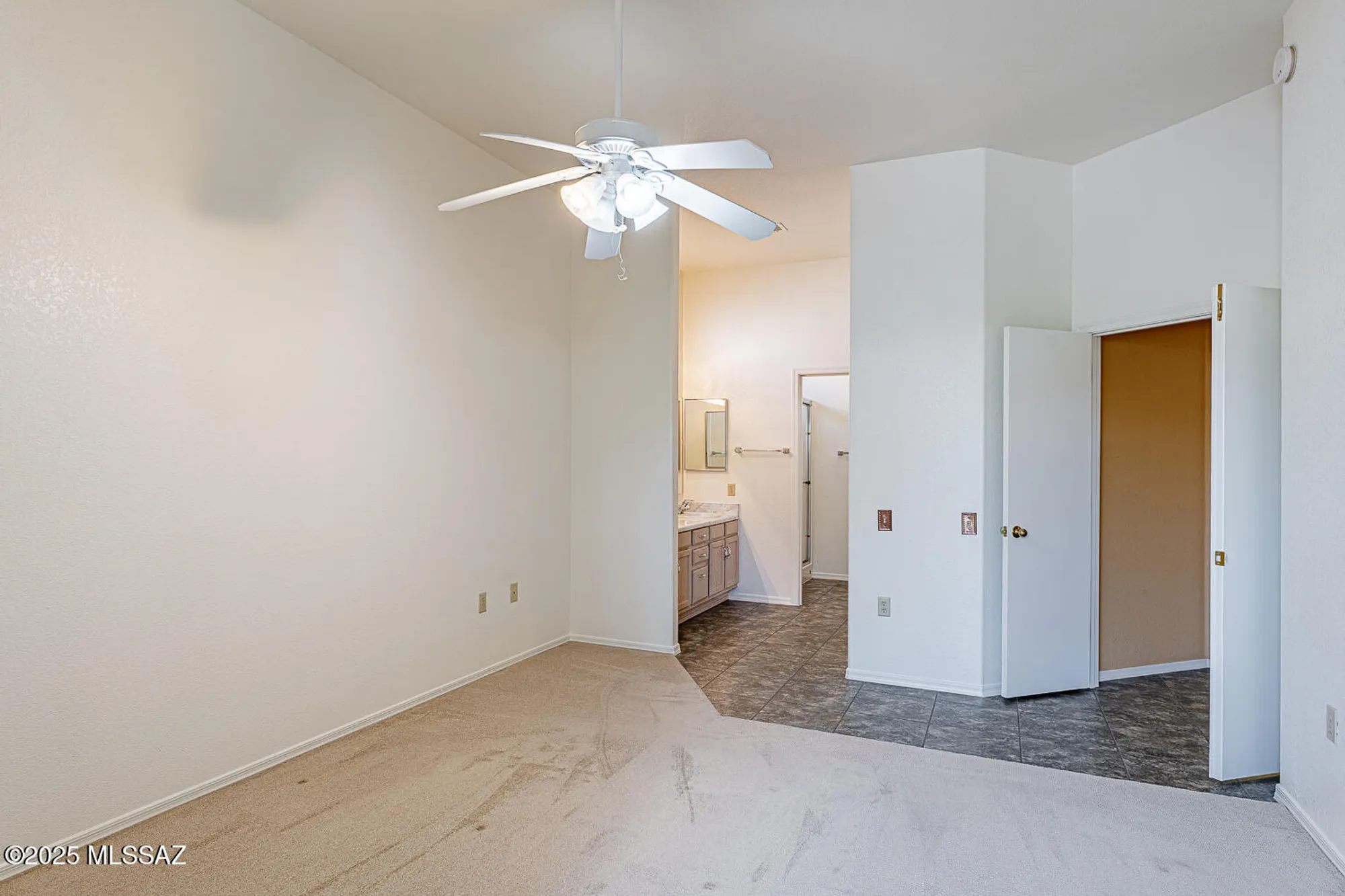 Property Slideshow image 16 of 44 | 830 w ashworth rd, Green Valley, AZ, 85614