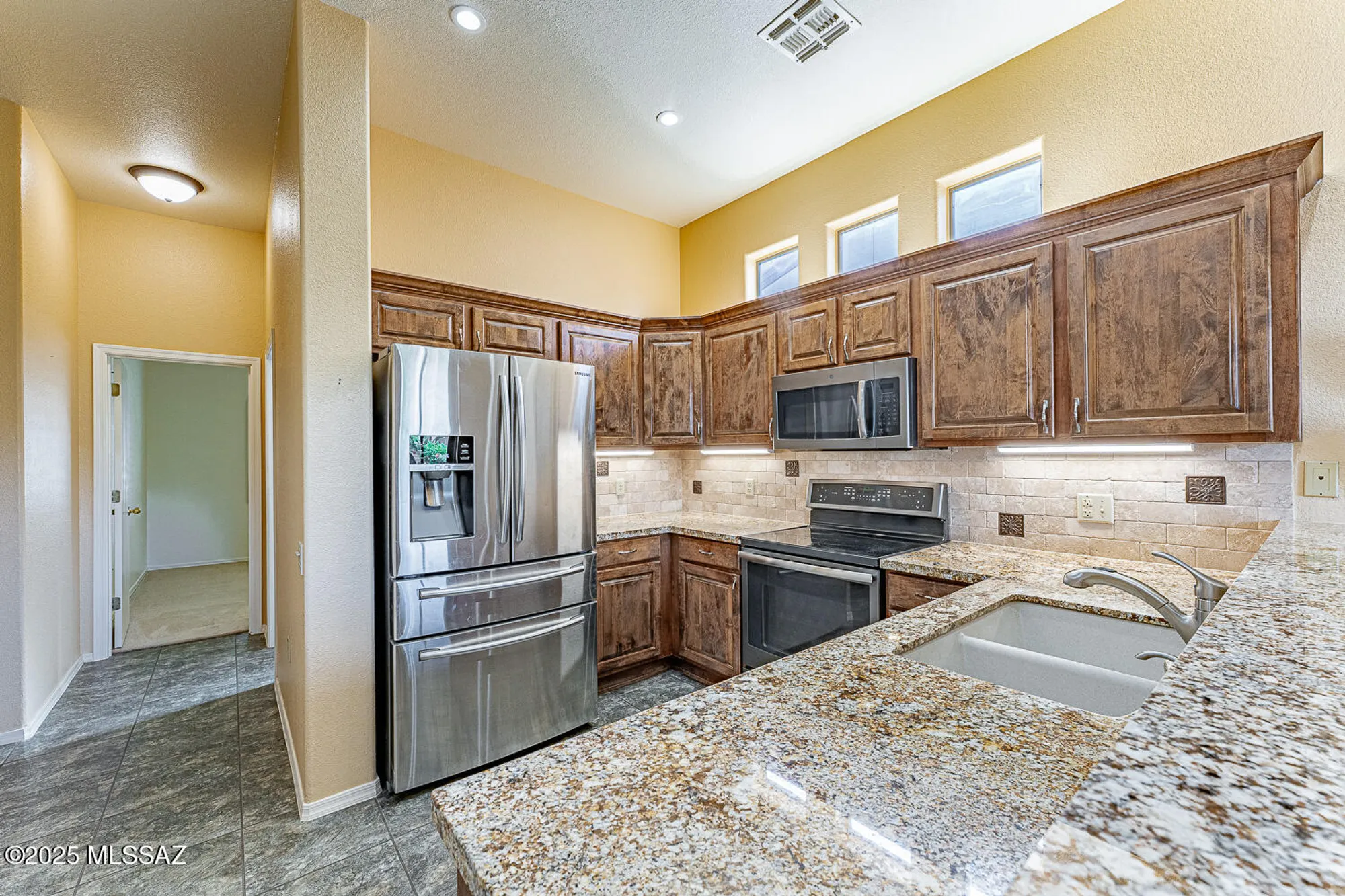 Property Slideshow image 10 of 44 | 830 w ashworth rd, Green Valley, AZ, 85614