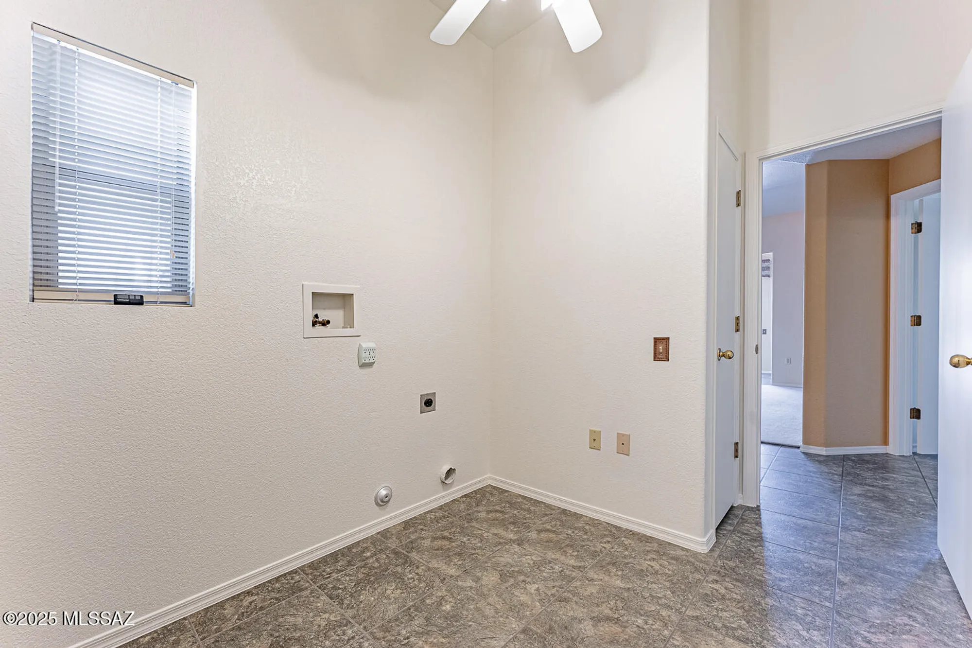 Property Slideshow image 30 of 44 | 830 w ashworth rd, Green Valley, AZ, 85614