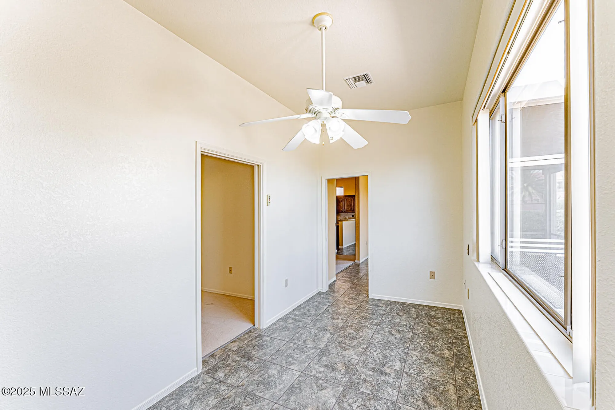 Property Slideshow image 23 of 44 | 830 w ashworth rd, Green Valley, AZ, 85614