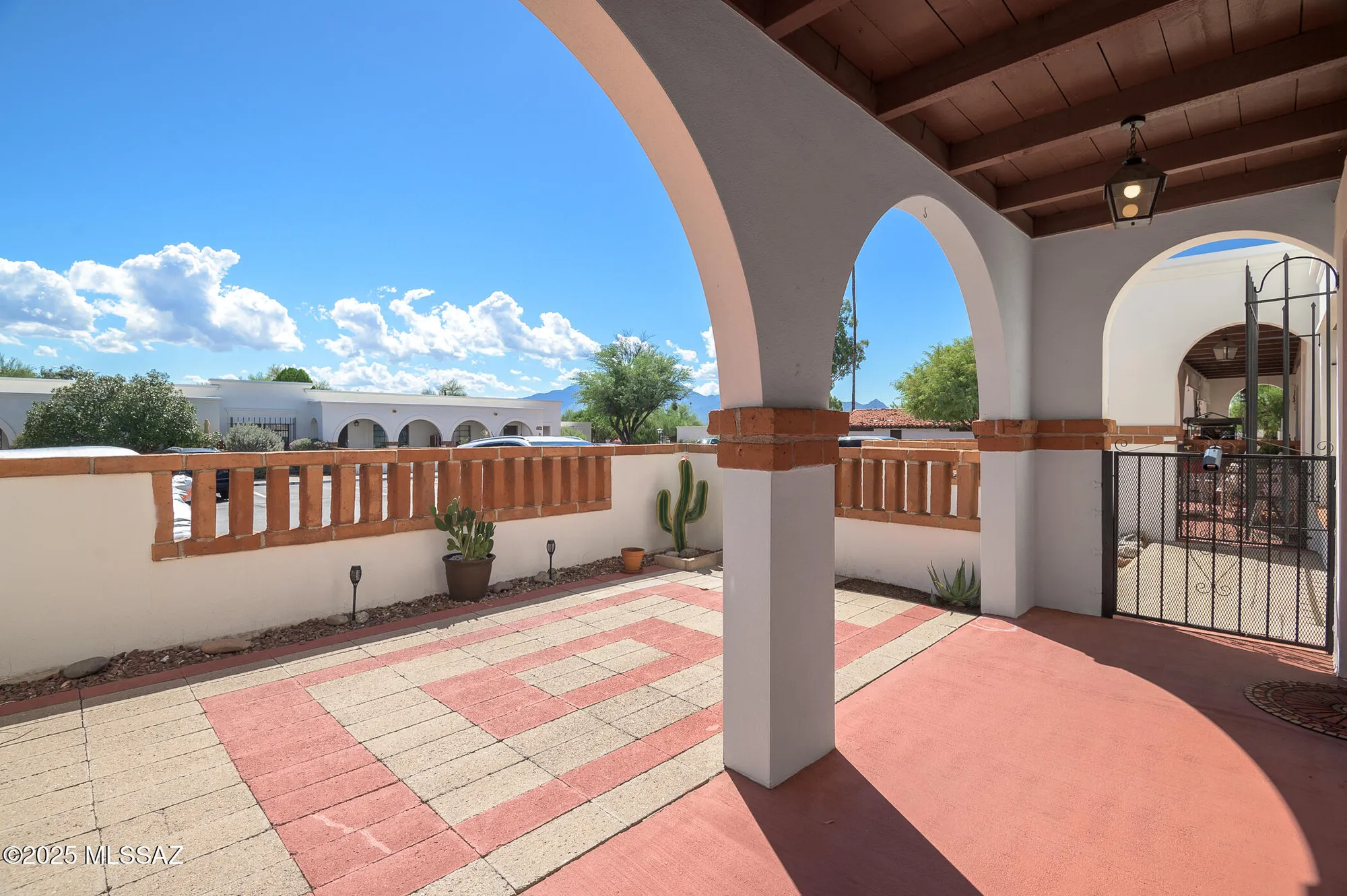 Property Slideshow image 2 of 44 | 380 s paseo cerro c, Green Valley, AZ, 85614