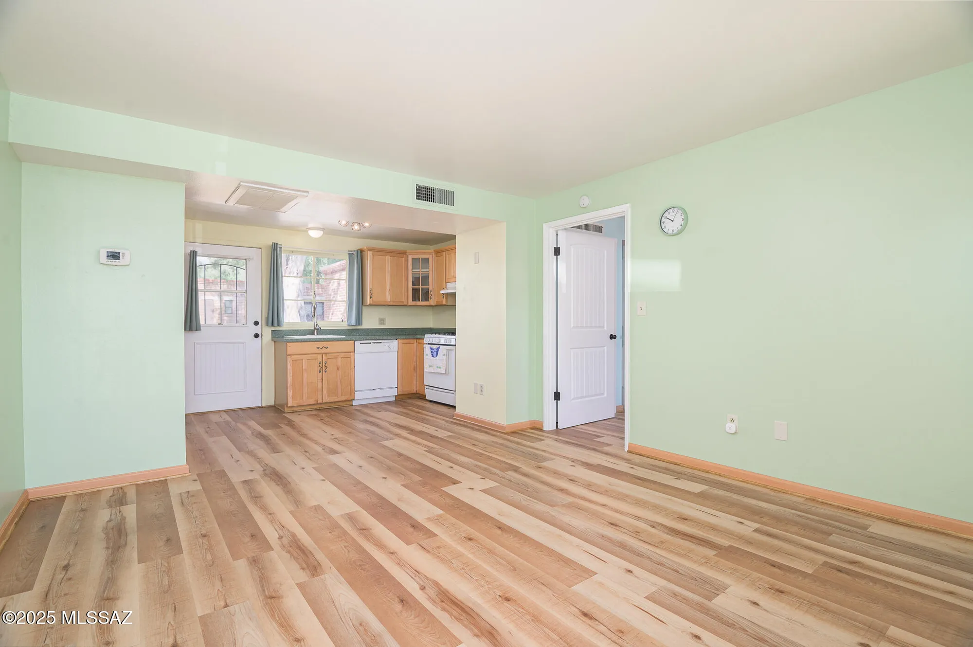 Property Slideshow image 11 of 44 | 380 s paseo cerro c, Green Valley, AZ, 85614