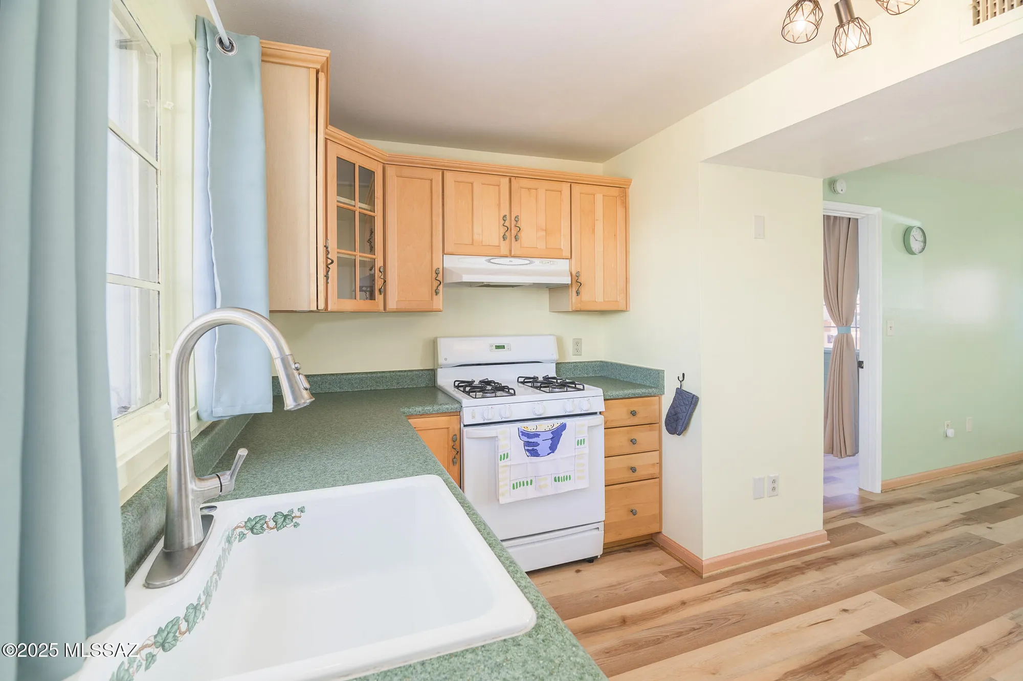 Property Slideshow image 18 of 44 | 380 s paseo cerro c, Green Valley, AZ, 85614