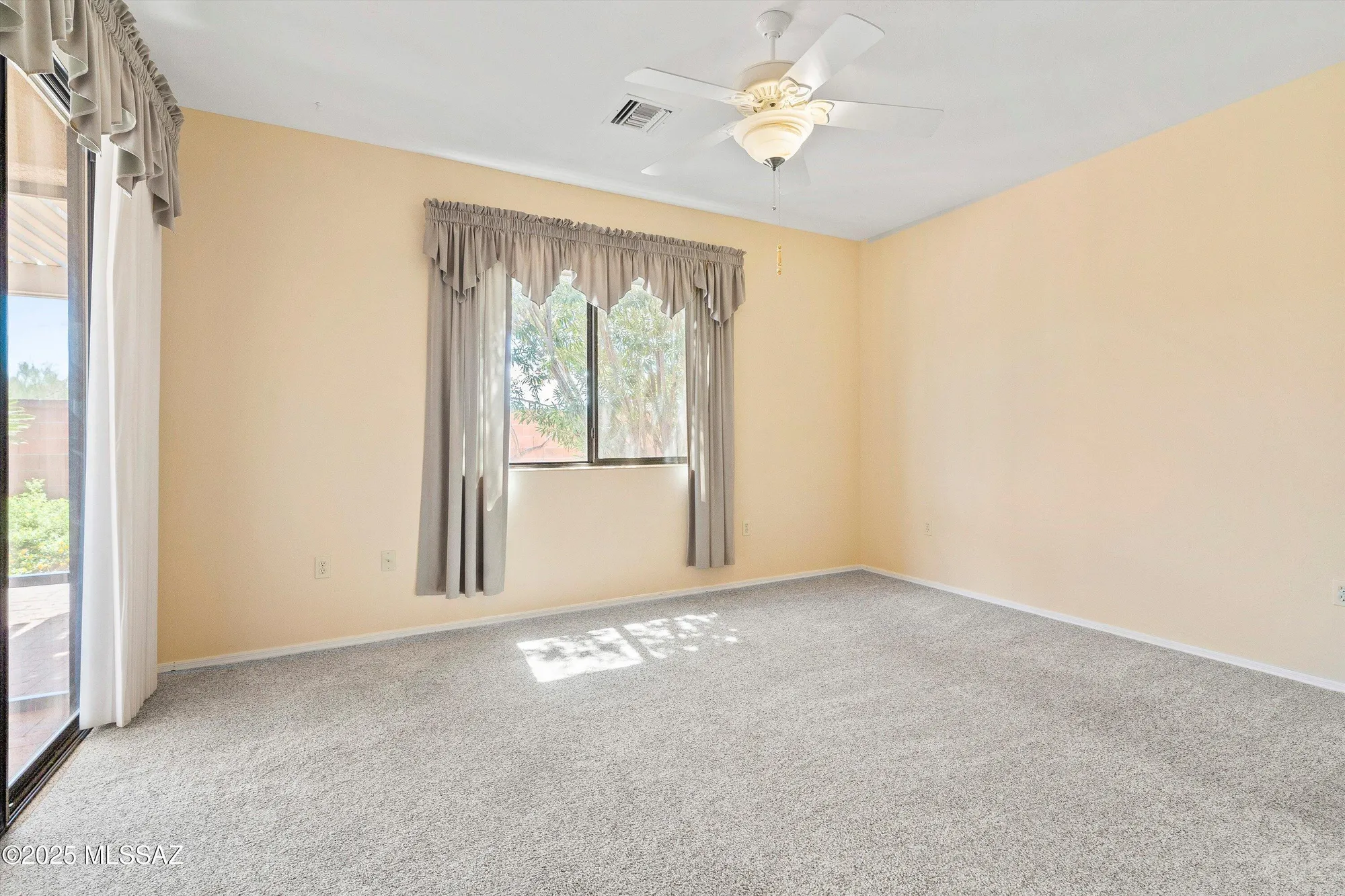 Property Slideshow image 16 of 26 | 939 w ashworth rd, Green Valley, AZ, 85614