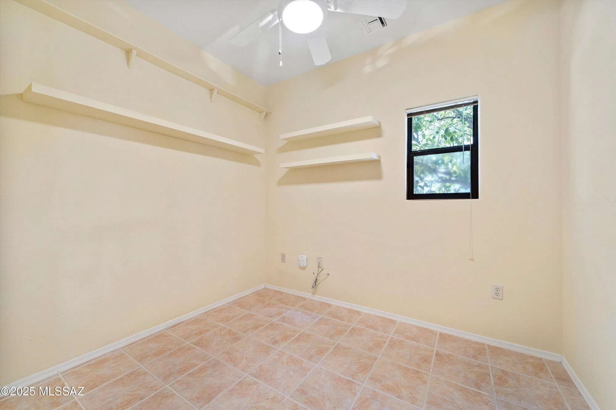 Property Slideshow image 12 of 26 | 939 w ashworth rd, Green Valley, AZ, 85614