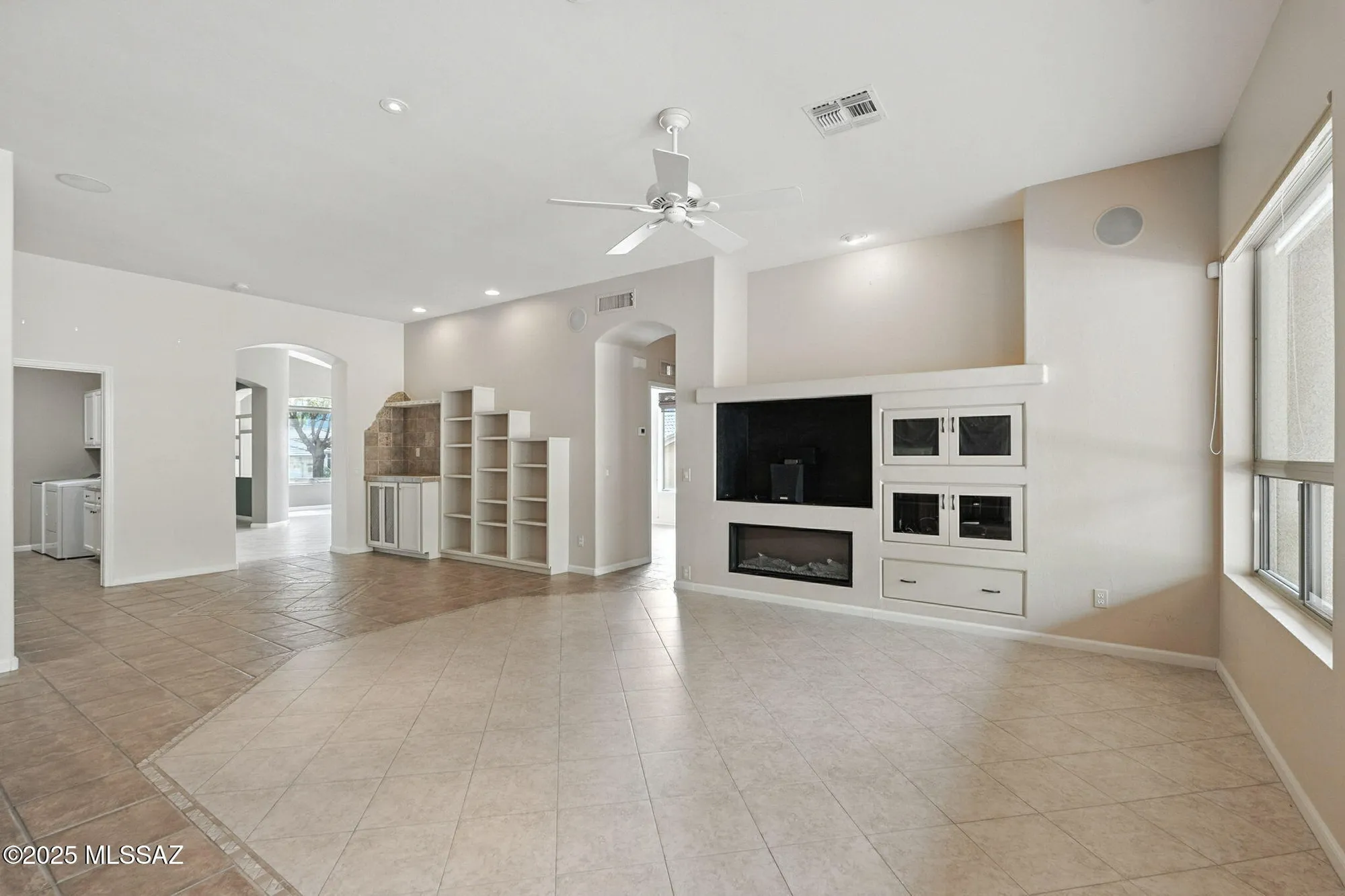 Property Slideshow image 16 of 49 | 38996 s moonwood dr, Saddlebrooke, AZ, 85739