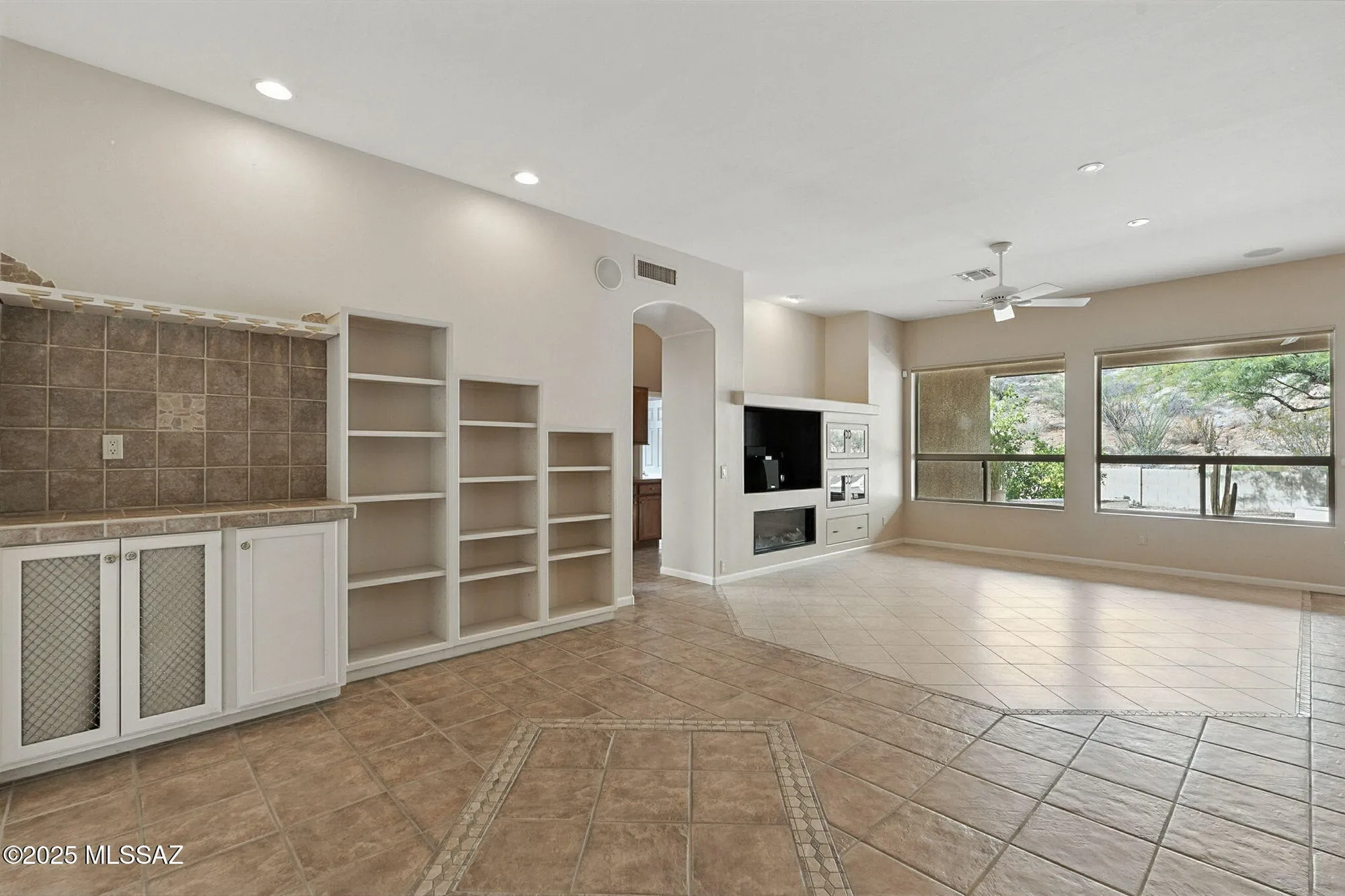 Property Slideshow image 17 of 49 | 38996 s moonwood dr, Saddlebrooke, AZ, 85739