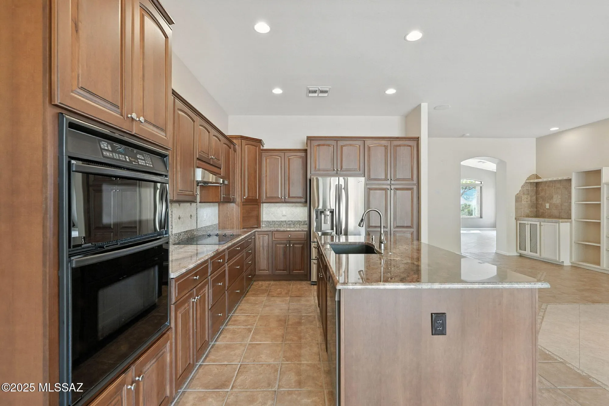 Property Slideshow image 22 of 49 | 38996 s moonwood dr, Saddlebrooke, AZ, 85739