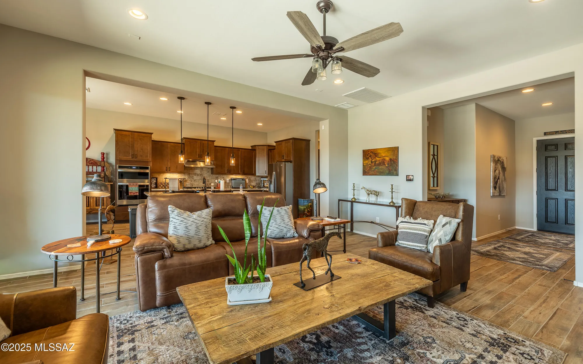 Property Slideshow image 6 of 43 | 5724 s atascosa peak dr, Green Valley, AZ, 85622