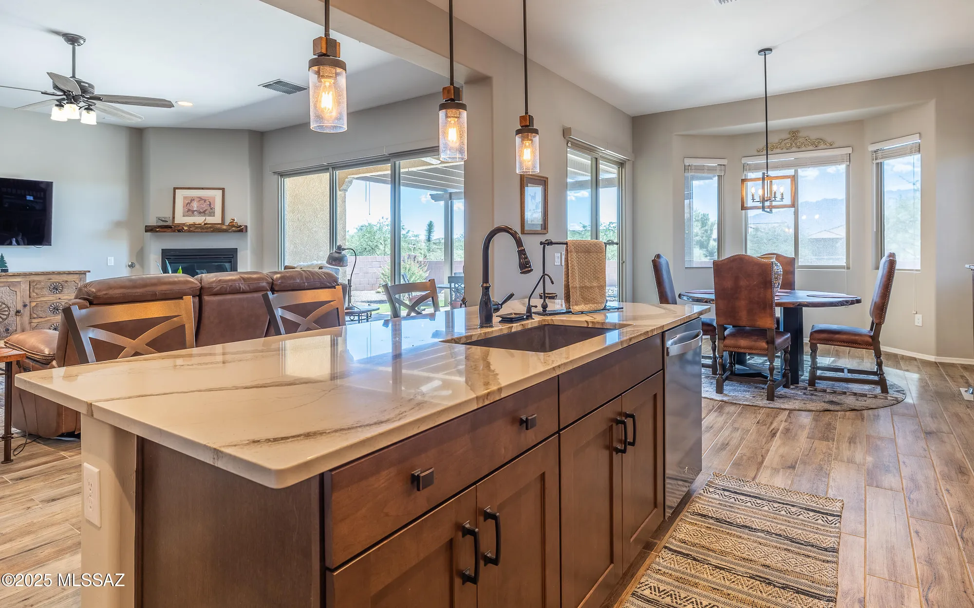 Property Slideshow image 12 of 43 | 5724 s atascosa peak dr, Green Valley, AZ, 85622