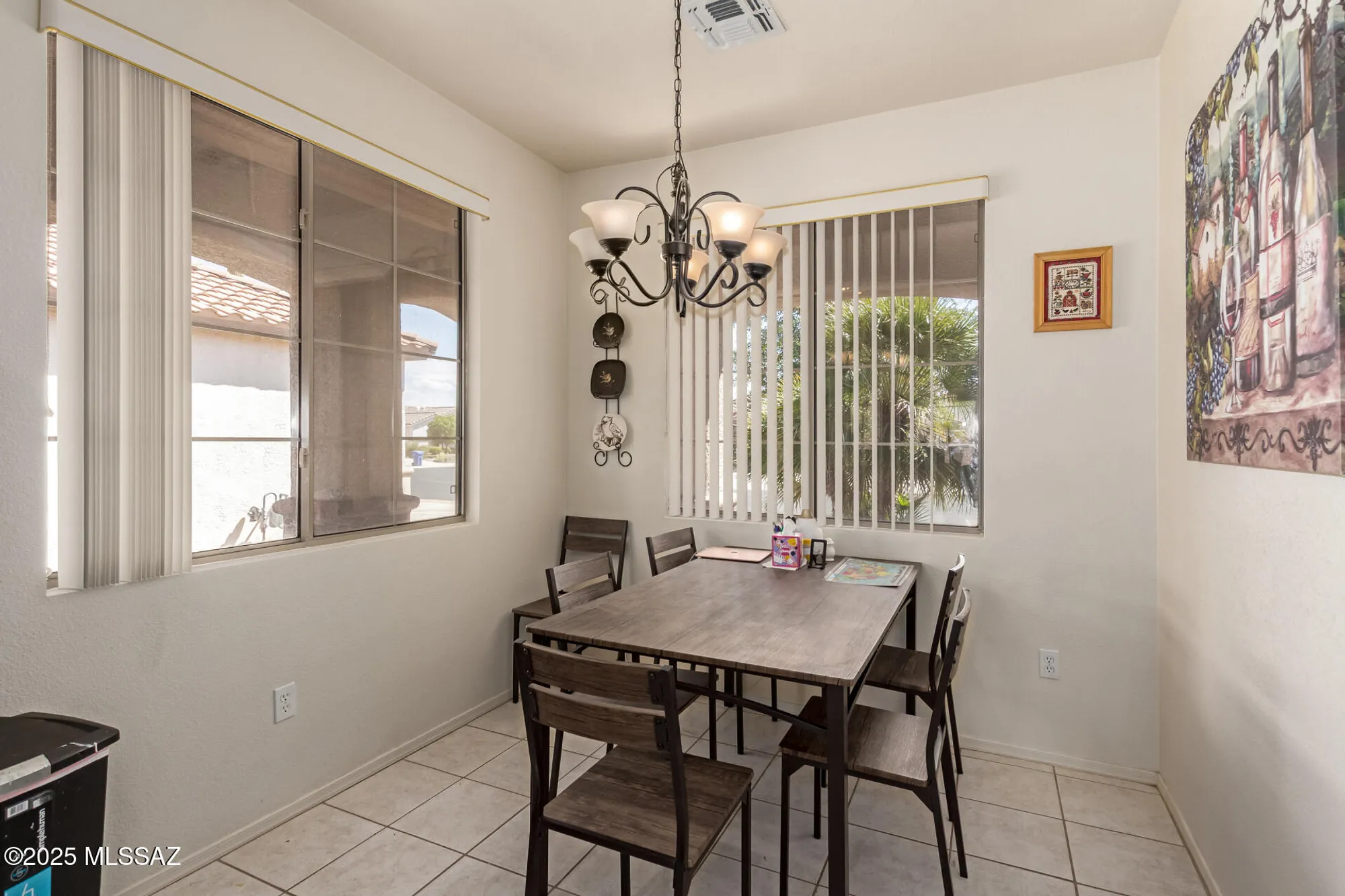 Property Slideshow image 9 of 34 | 9455 n whispering shadows way, Tucson, AZ, 85743