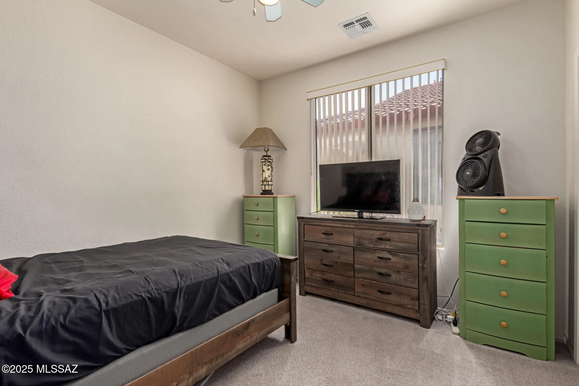 Property Slideshow image 17 of 34 | 9455 n whispering shadows way, Tucson, AZ, 85743