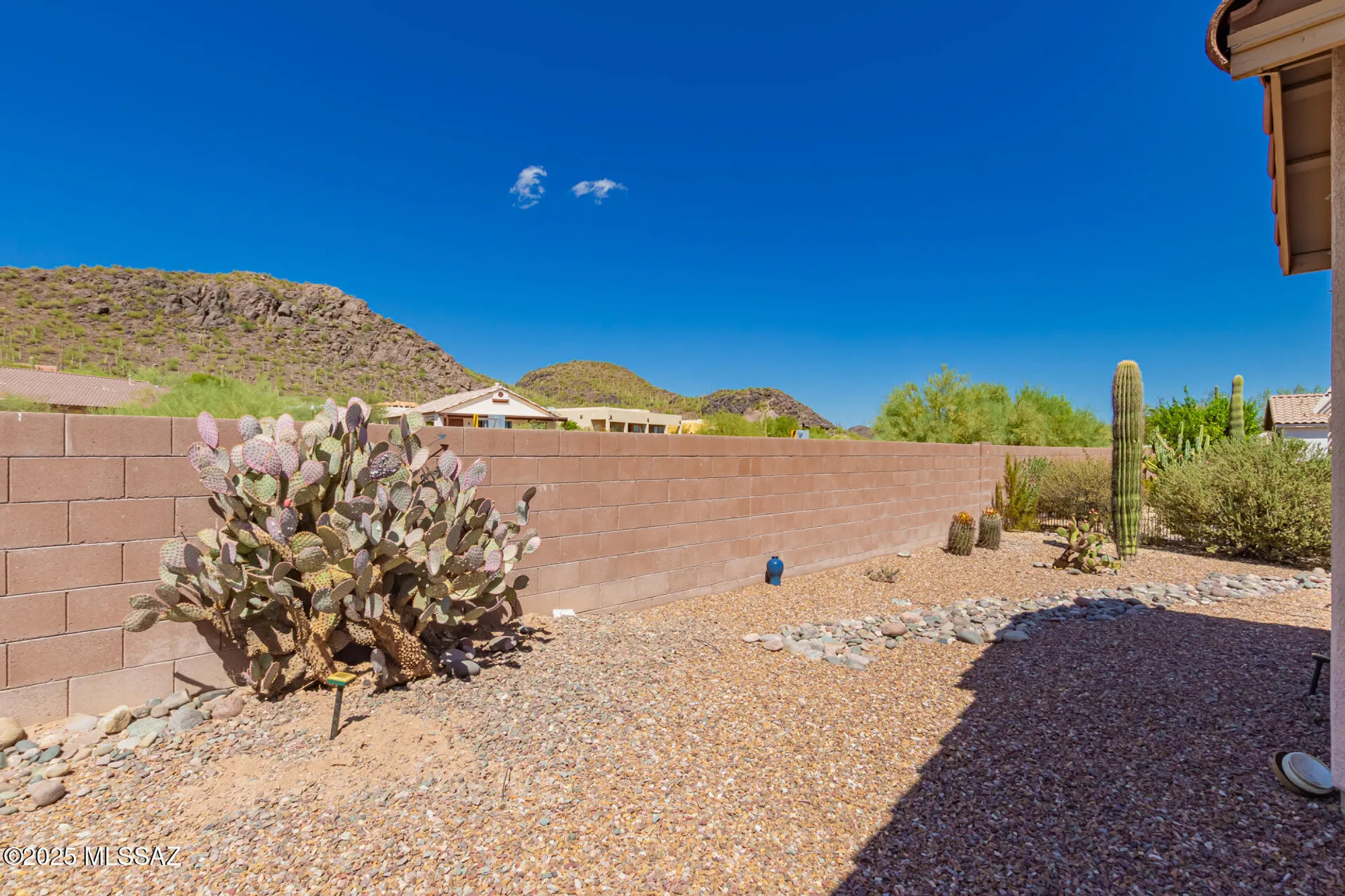 Property Slideshow image 27 of 34 | 9455 n whispering shadows way, Tucson, AZ, 85743