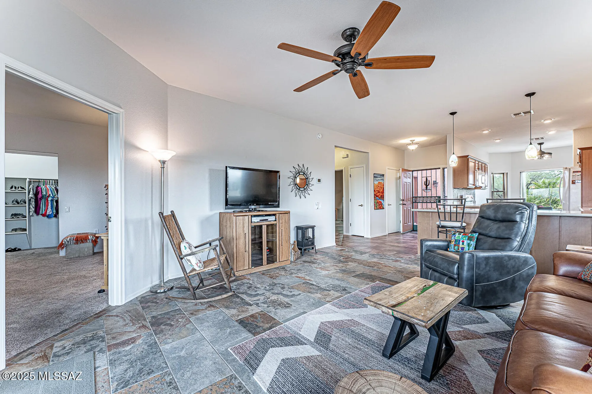 Property Slideshow image 15 of 39 | 276 n running spring dr, Green Valley, AZ, 85614