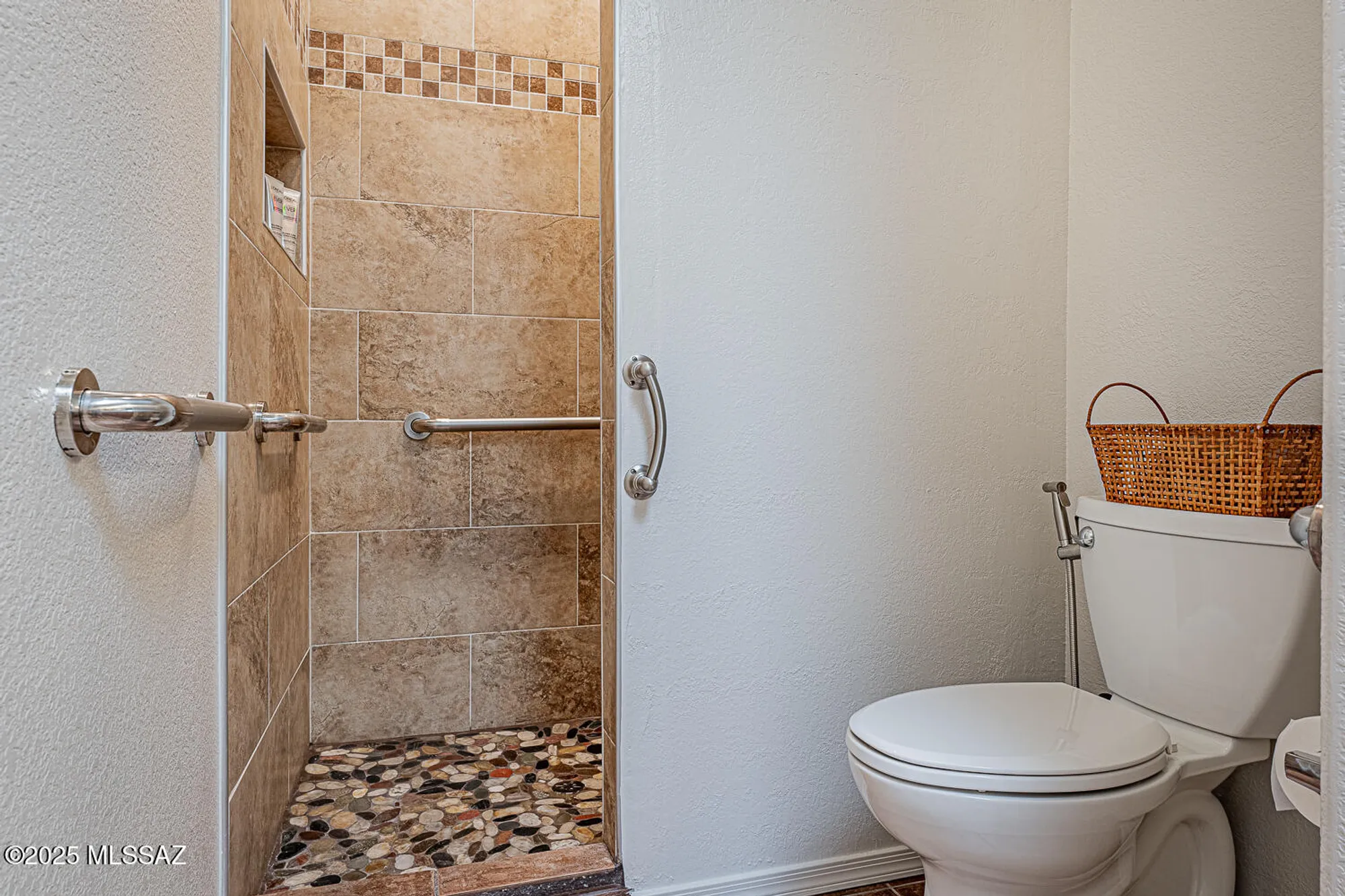 Property Slideshow image 24 of 39 | 276 n running spring dr, Green Valley, AZ, 85614