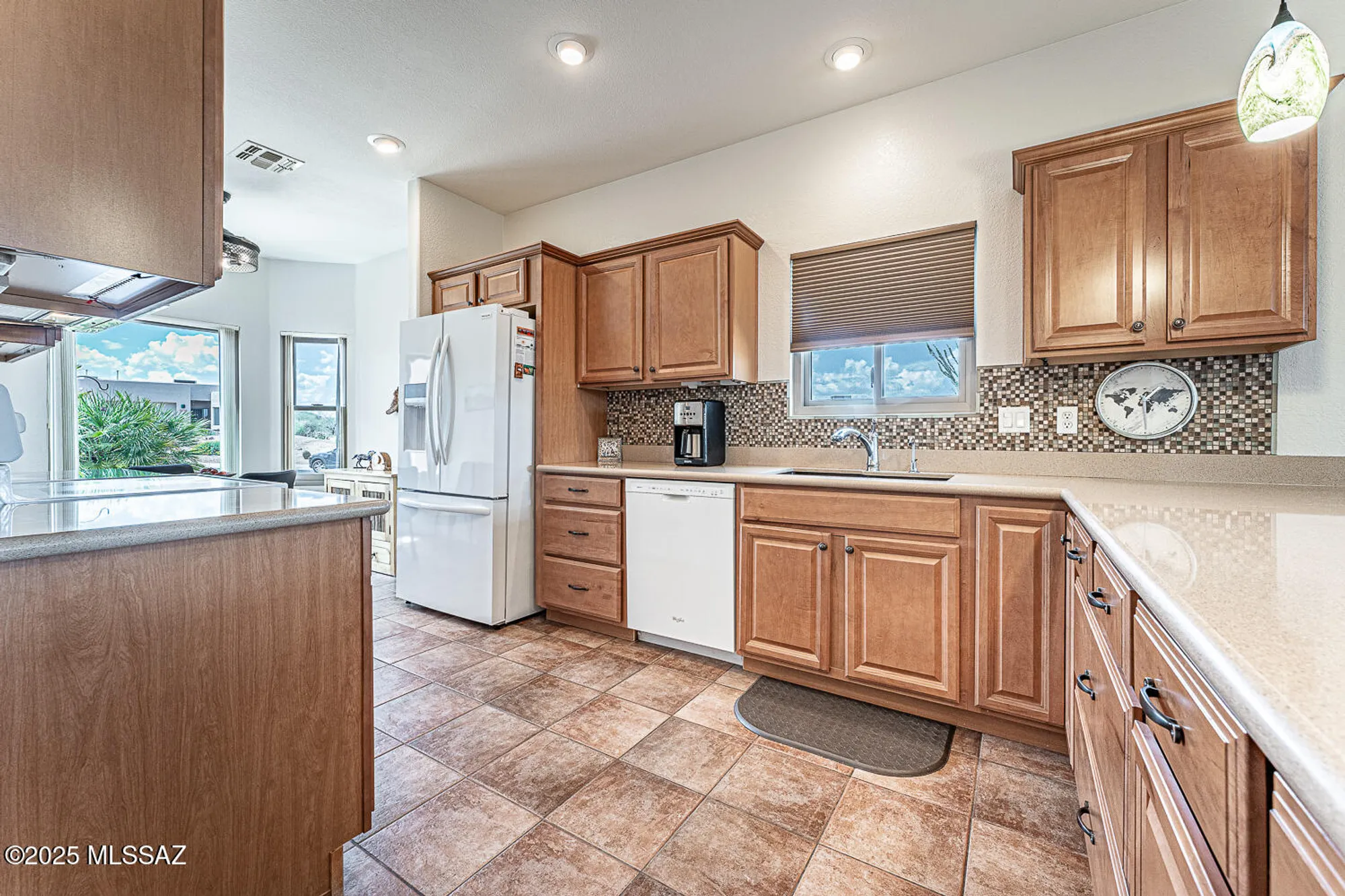 Property Slideshow image 8 of 39 | 276 n running spring dr, Green Valley, AZ, 85614