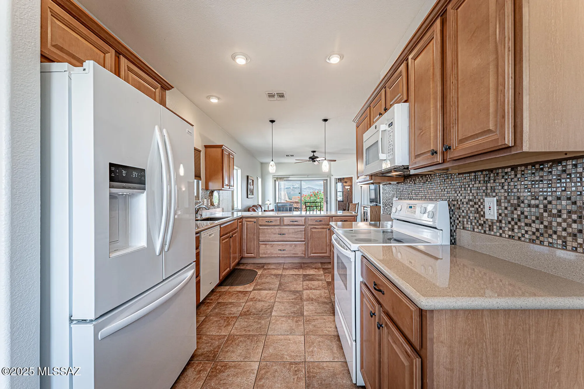 Property Slideshow image 13 of 39 | 276 n running spring dr, Green Valley, AZ, 85614