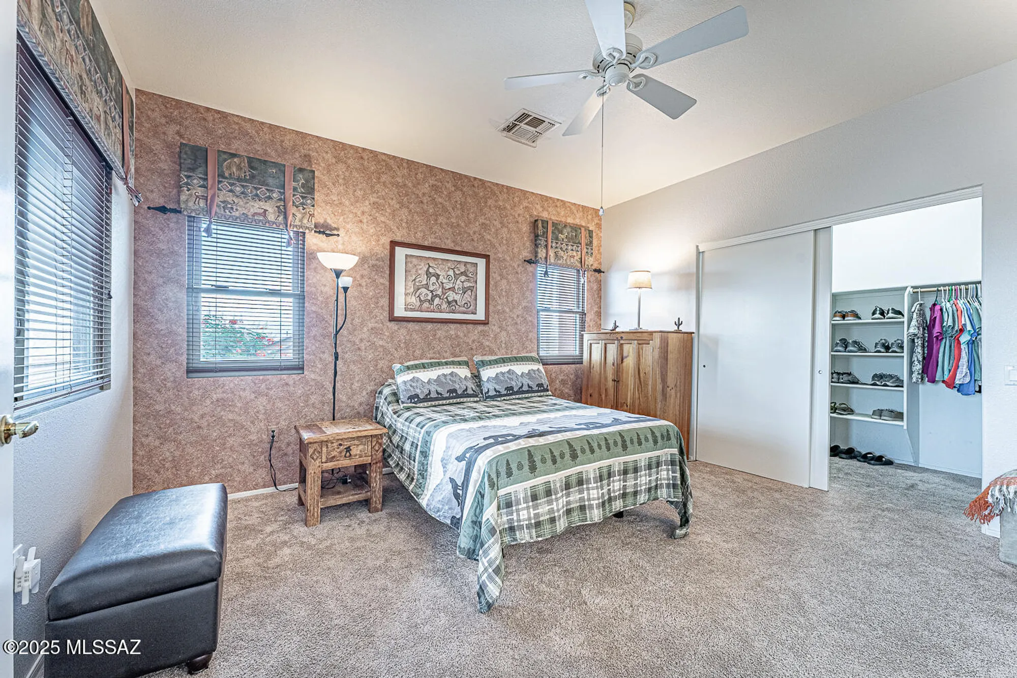 Property Slideshow image 18 of 39 | 276 n running spring dr, Green Valley, AZ, 85614