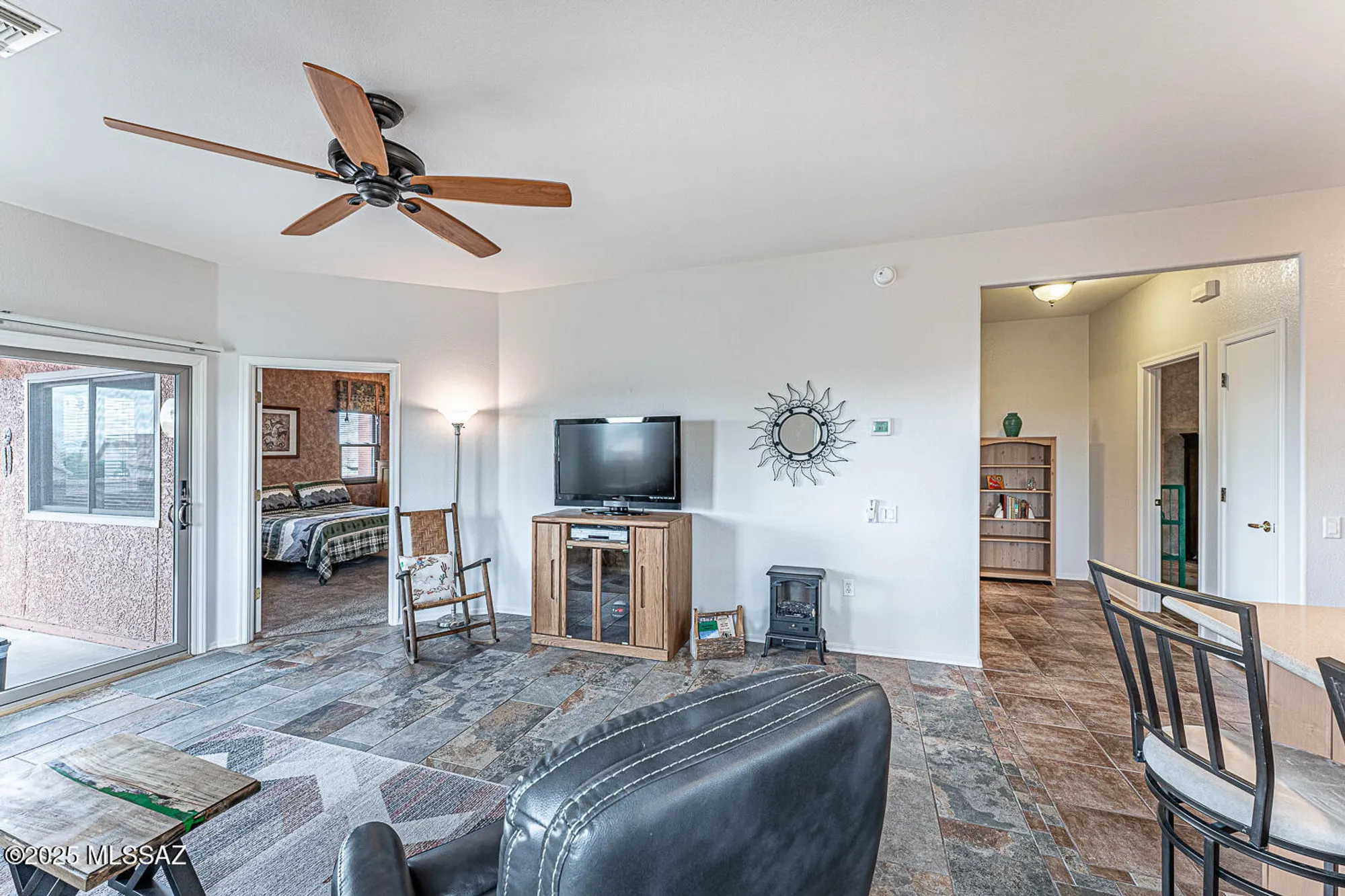 Property Slideshow image 16 of 39 | 276 n running spring dr, Green Valley, AZ, 85614