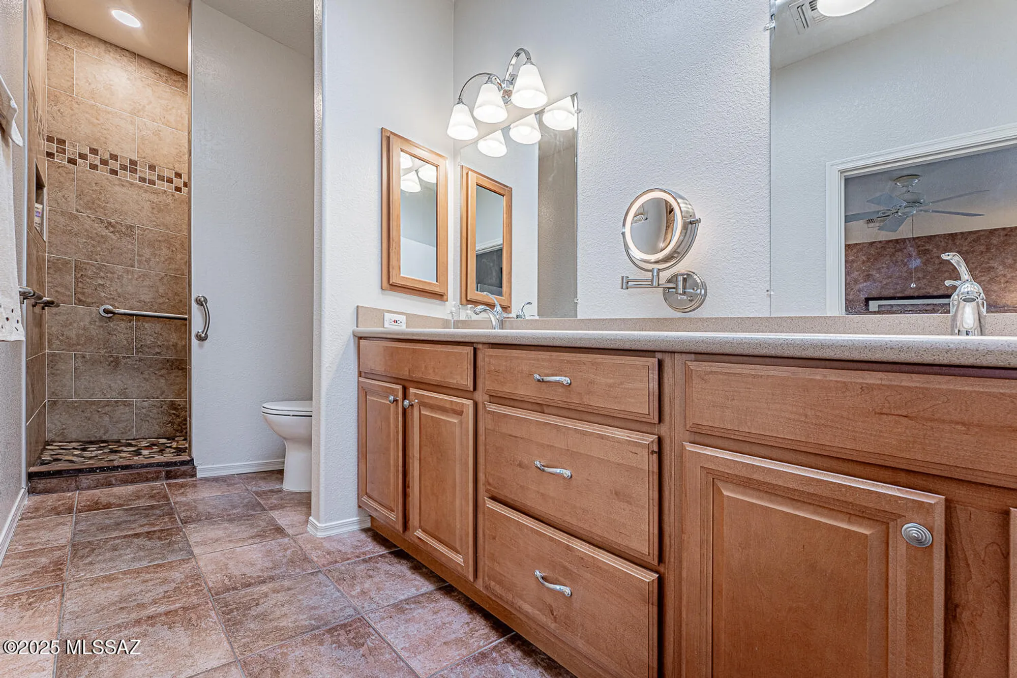 Property Slideshow image 21 of 39 | 276 n running spring dr, Green Valley, AZ, 85614