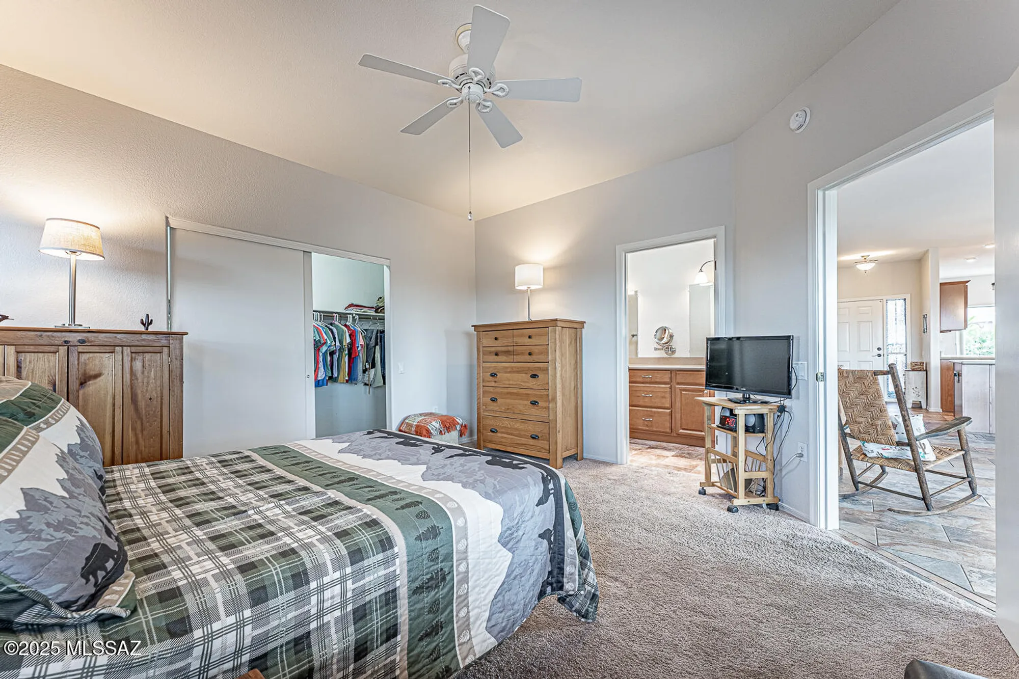 Property Slideshow image 19 of 39 | 276 n running spring dr, Green Valley, AZ, 85614