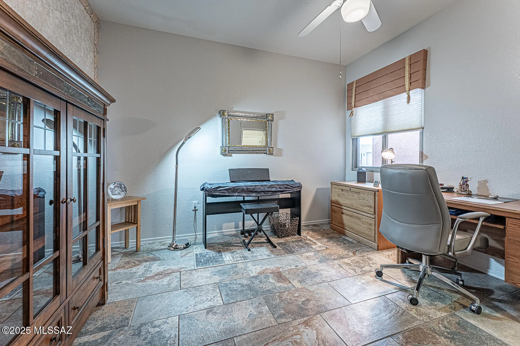 Property Slideshow image 26 of 39 | 276 n running spring dr, Green Valley, AZ, 85614