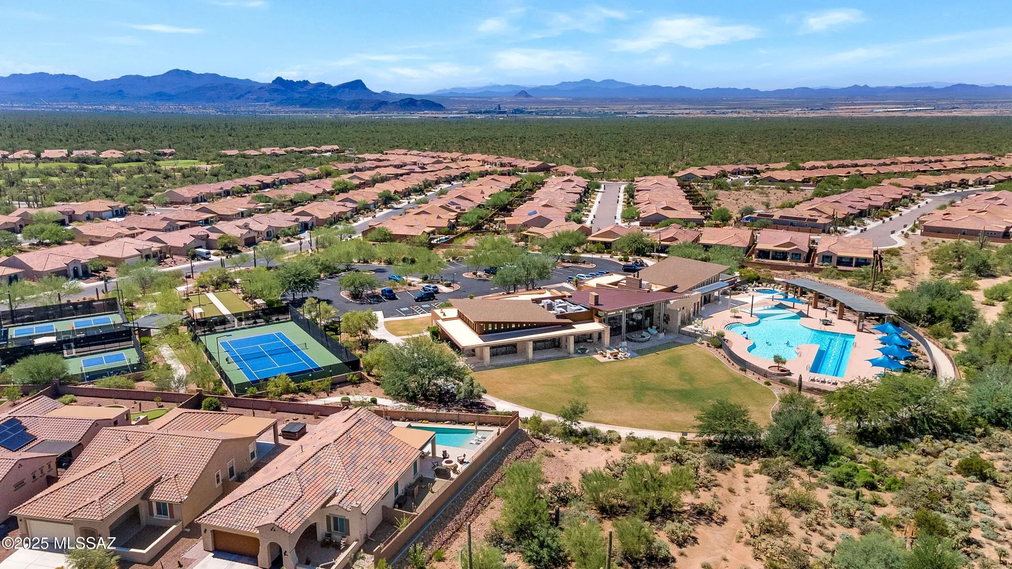 Property Slideshow image 33 of 38 | 6847 w cliff spring trl, Marana, AZ, 85658