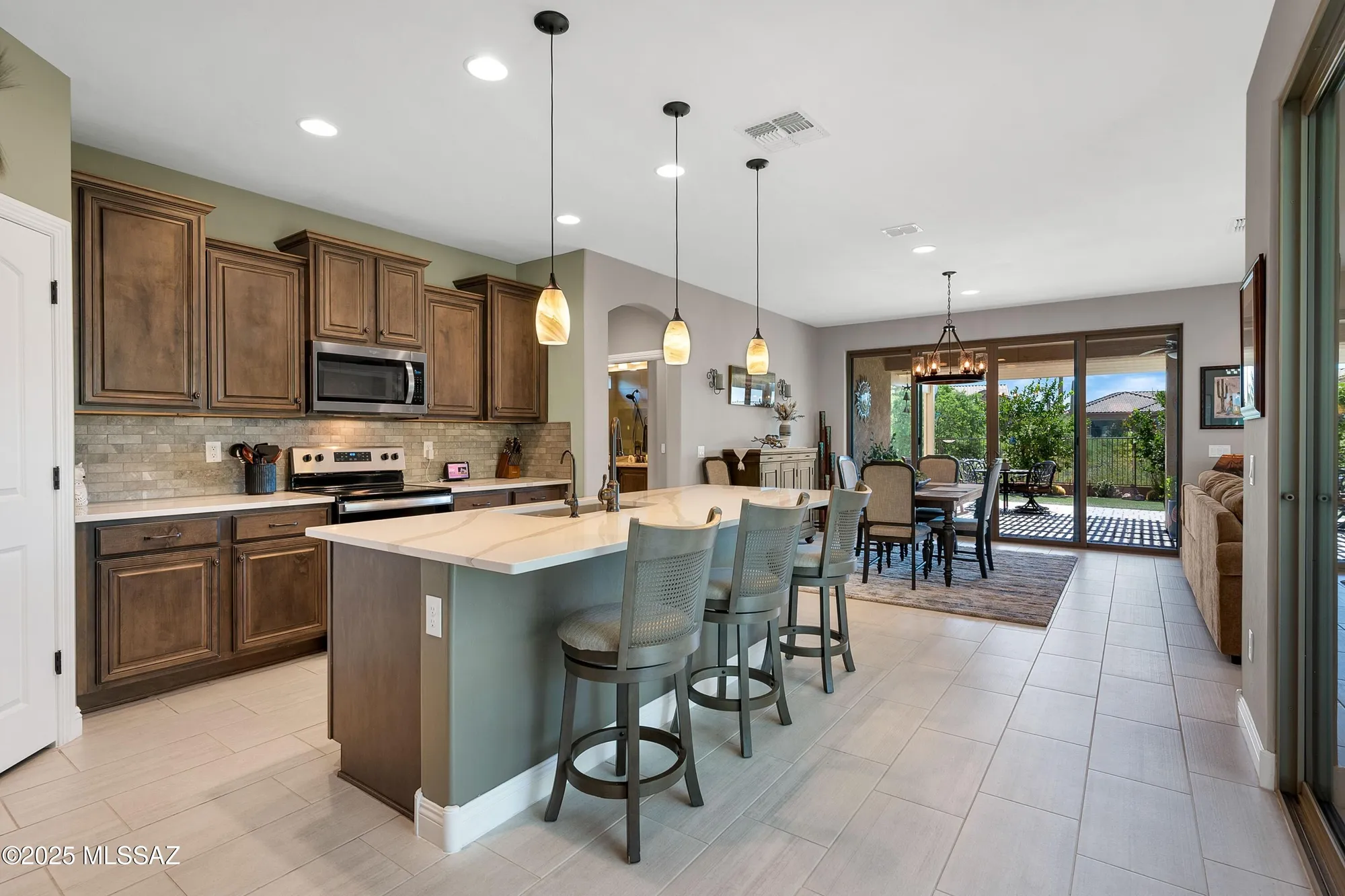 Property Slideshow image 5 of 38 | 6847 w cliff spring trl, Marana, AZ, 85658