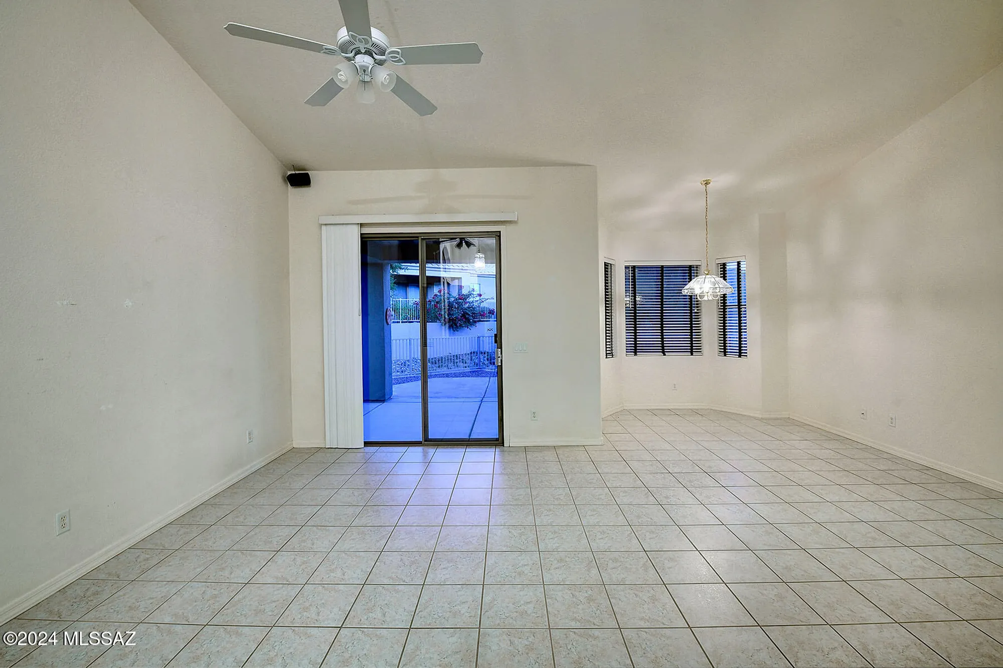 Property Slideshow image 5 of 26 | 13401 n rancho vistoso blvd 220, Oro Valley, AZ, 85755