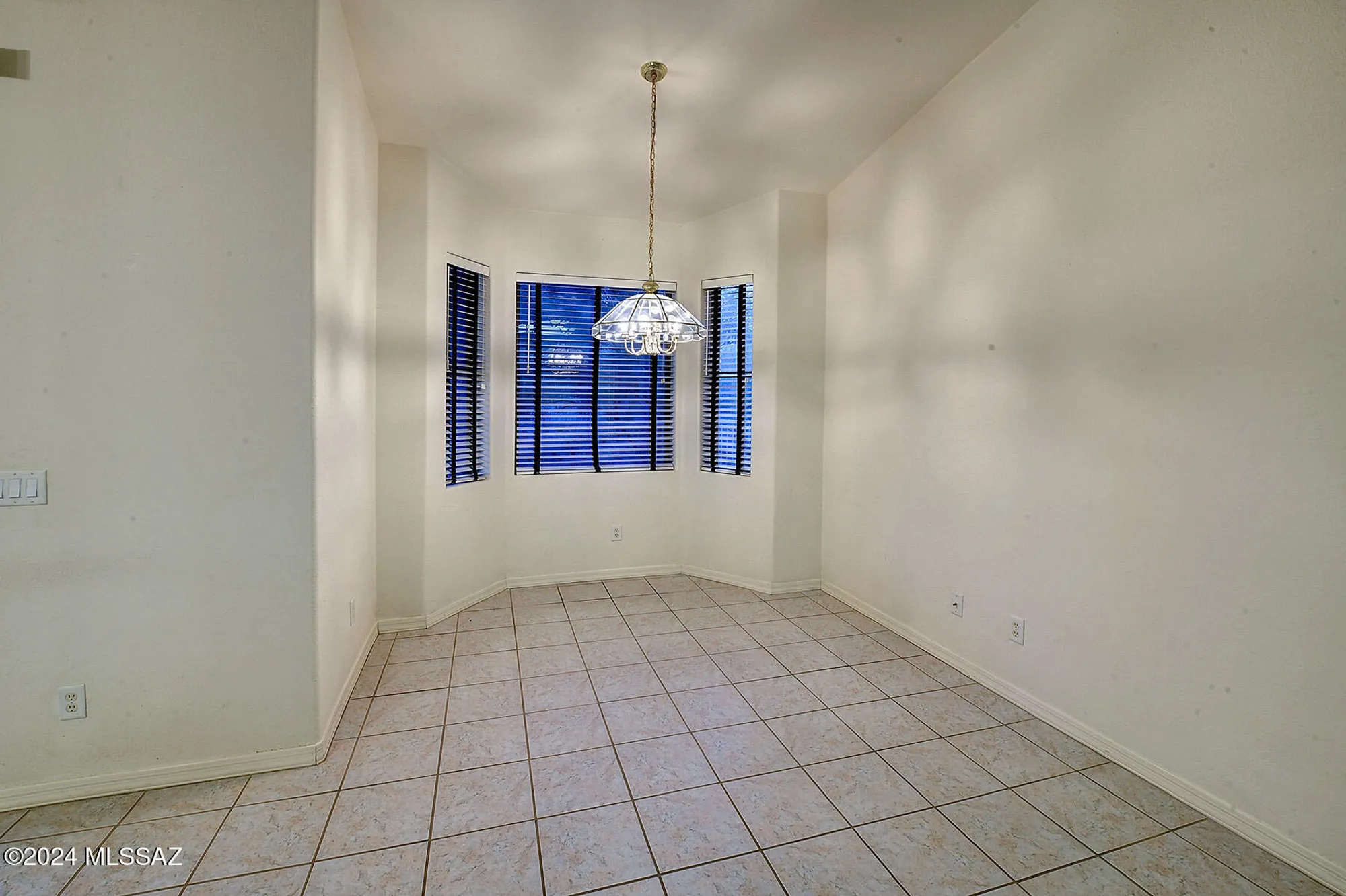 Property Slideshow image 7 of 26 | 13401 n rancho vistoso blvd 220, Oro Valley, AZ, 85755